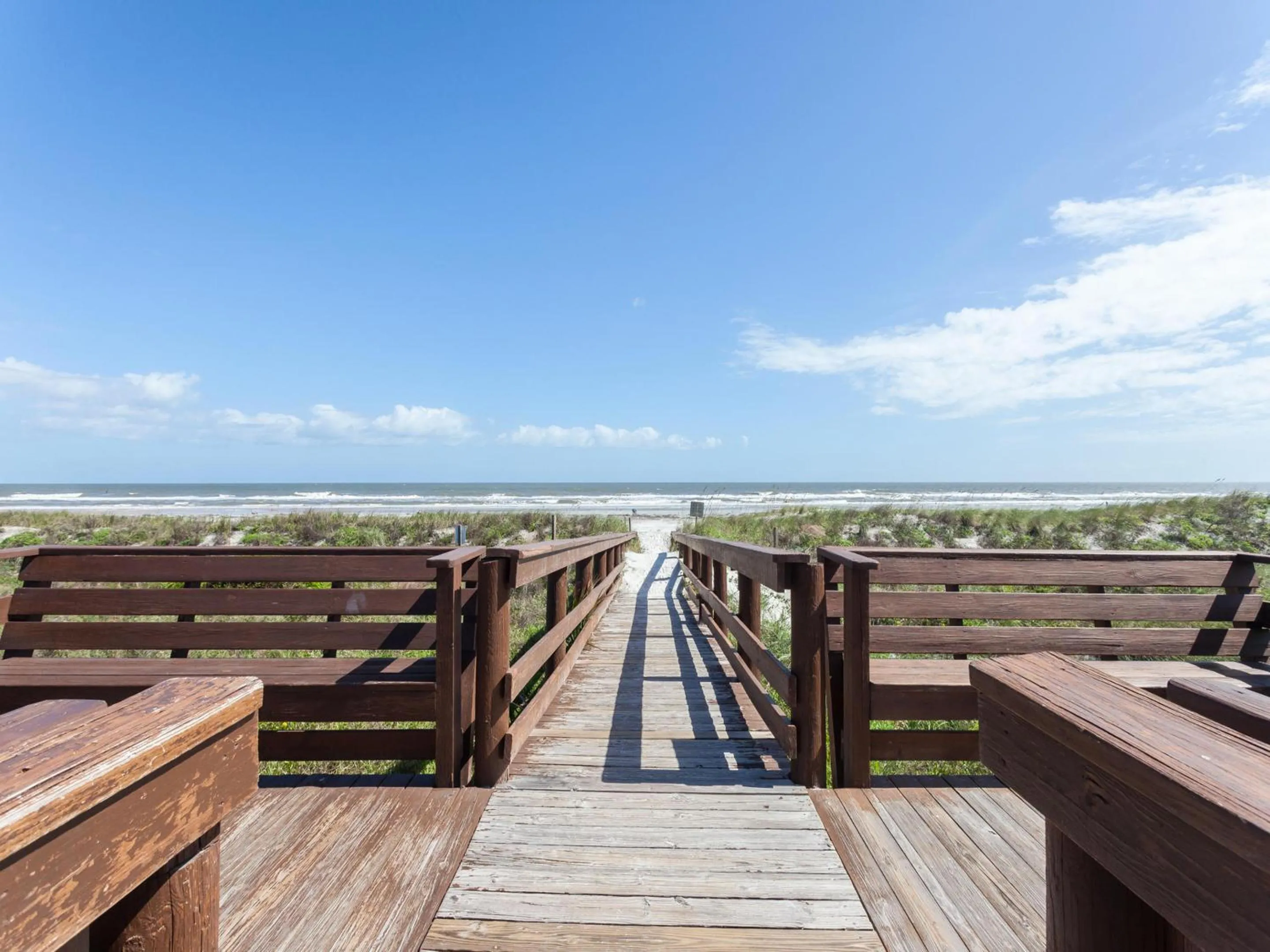 Property building in Ocean Racquet 5116