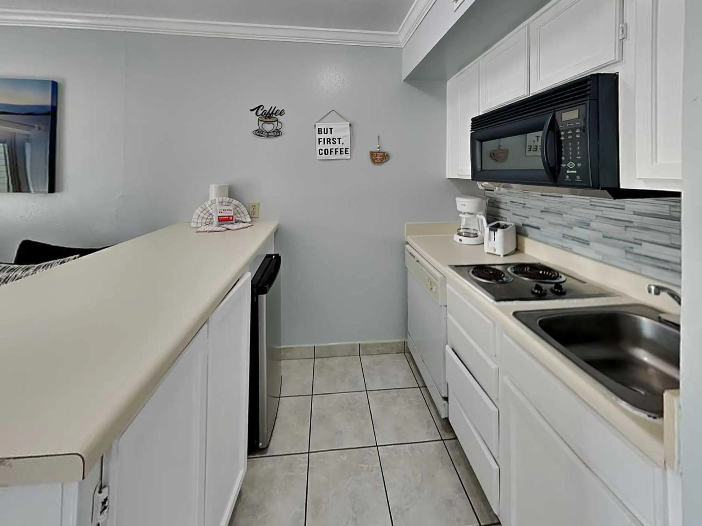 Coffee/tea facilities in Victorian 3112-All for Fun