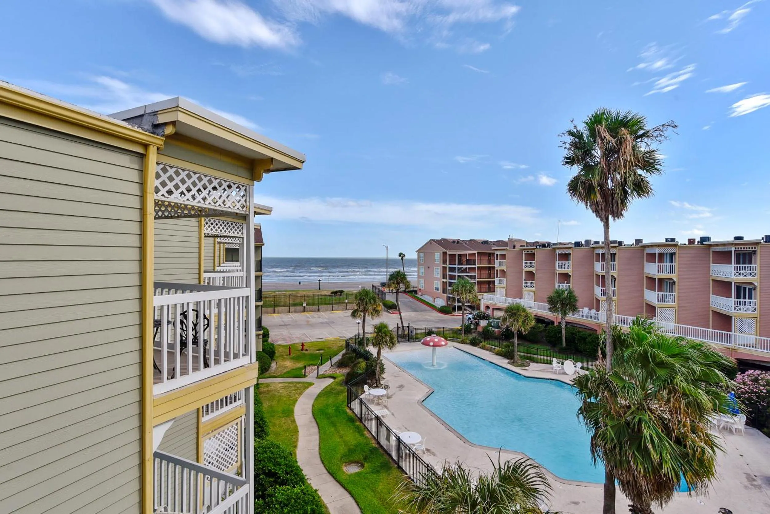 Victorian 3306-Beach View