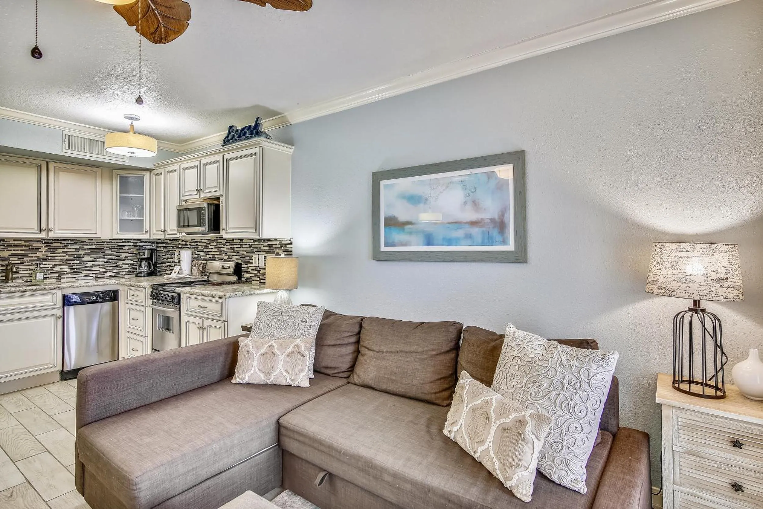 Living room in Victorian 9203-Ocean Oasis