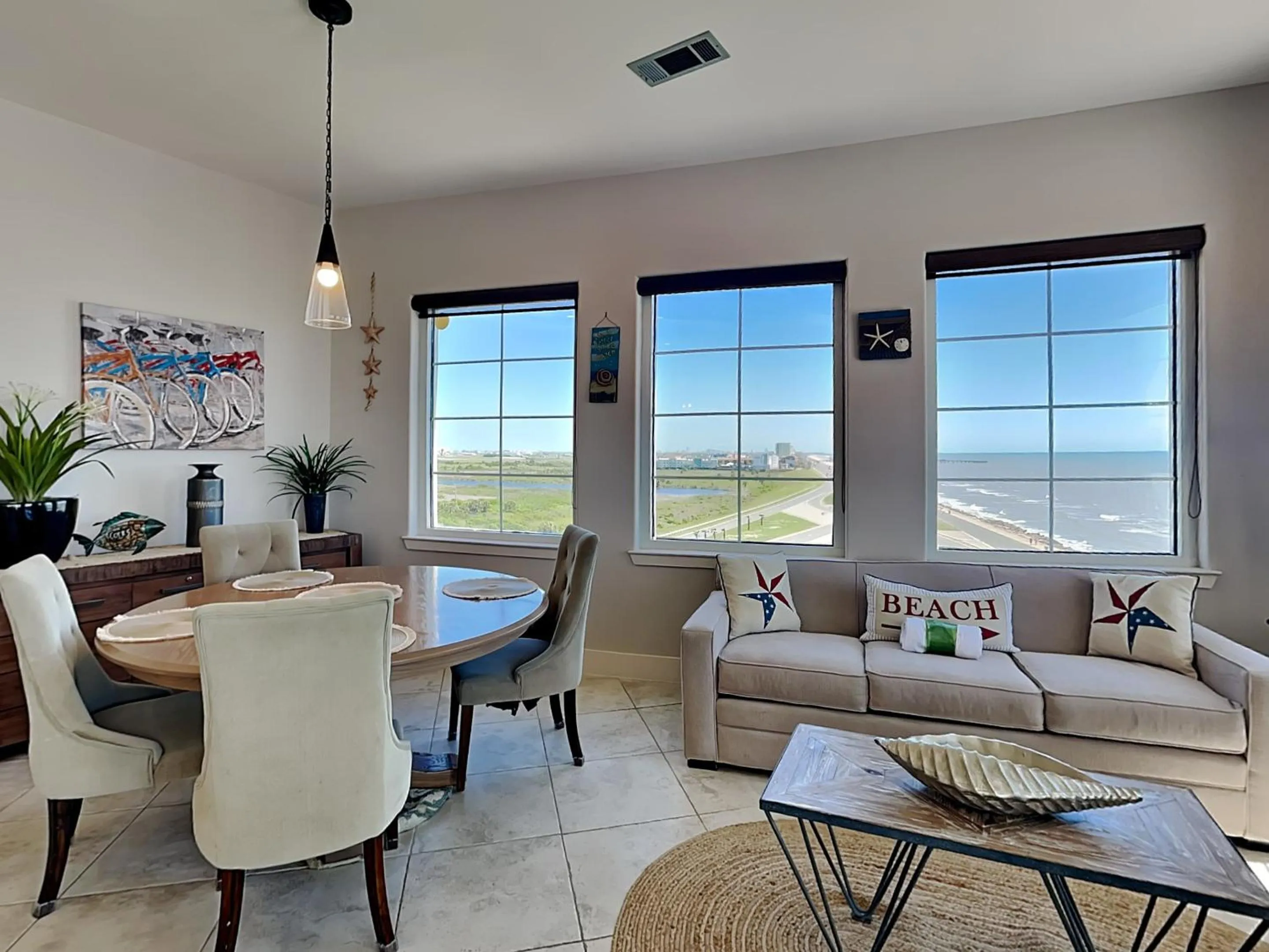 Property building in Diamond Beach 701-Queen of Diamonds