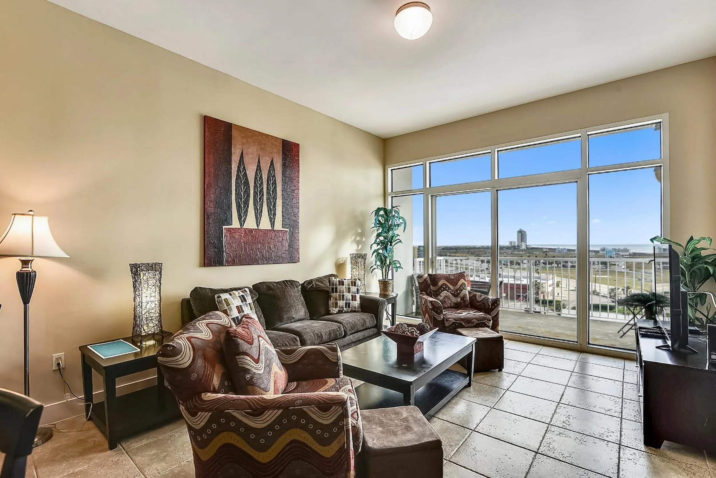 Property building in Emerald 707