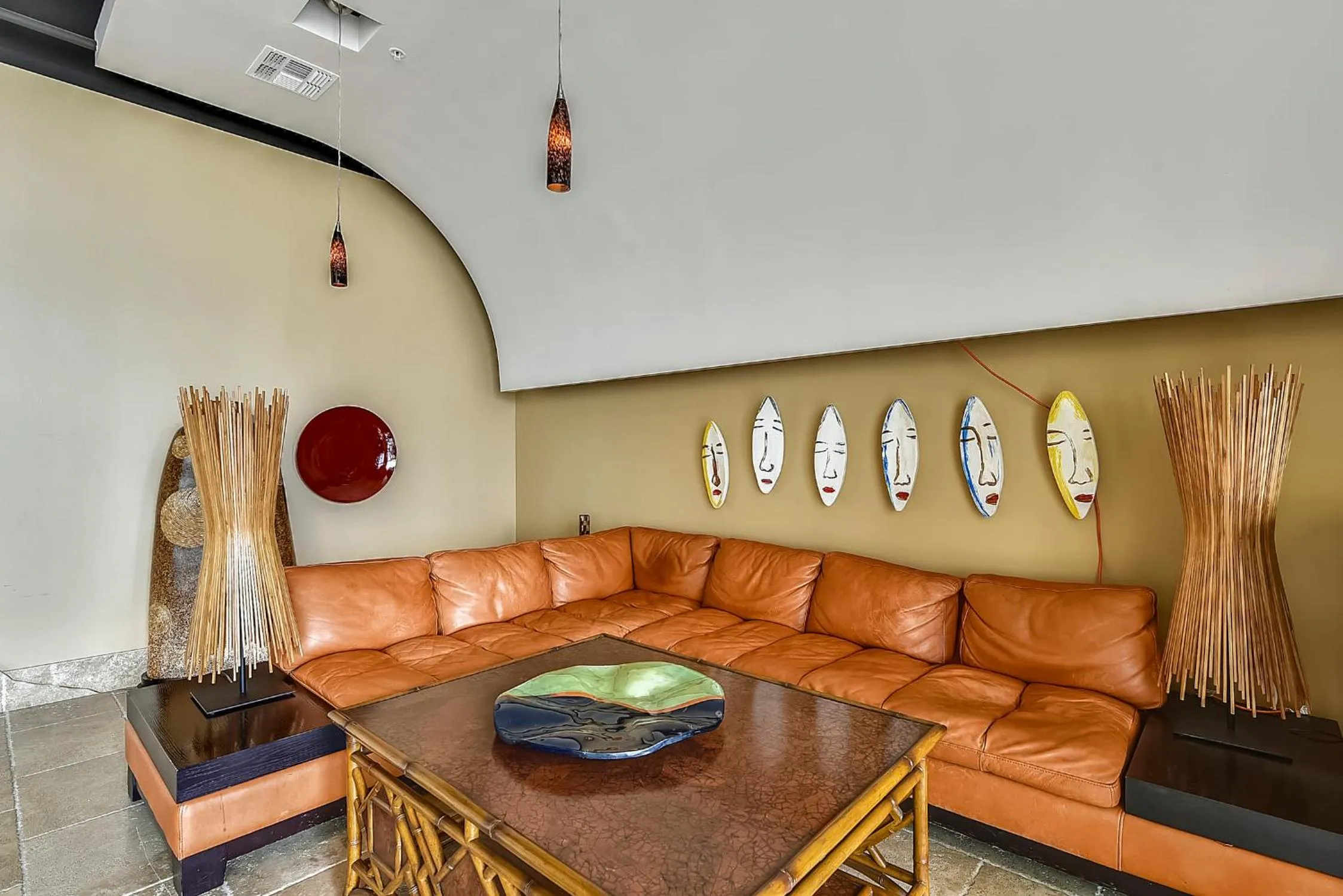 Property building in Emerald 707