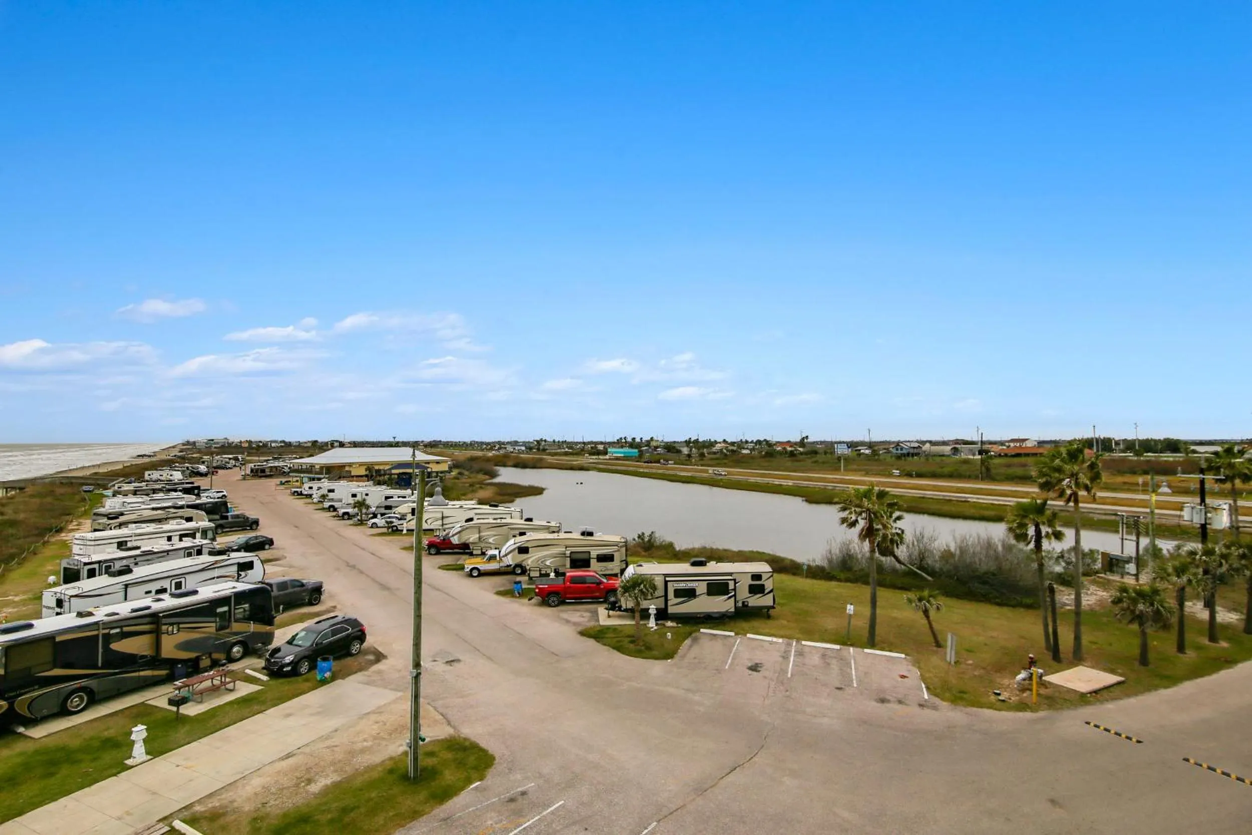 Beach in Seascape 1307-A Sunny Seahorse