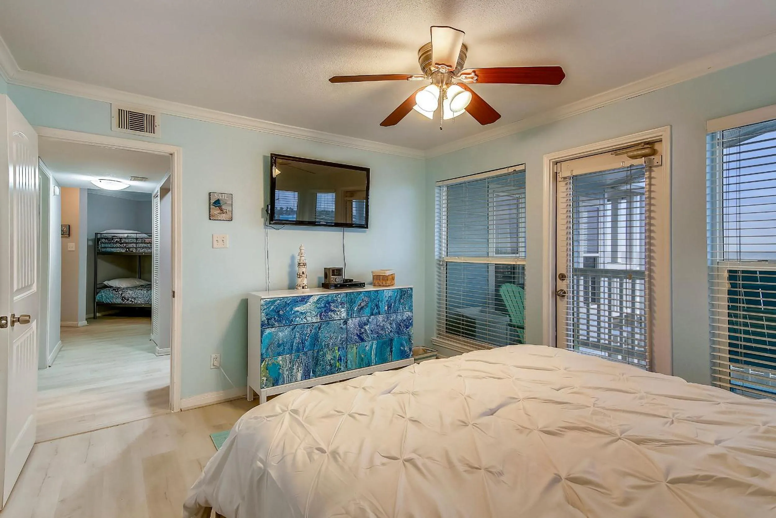 Property building, Bed in Seascape 1307-A Sunny Seahorse