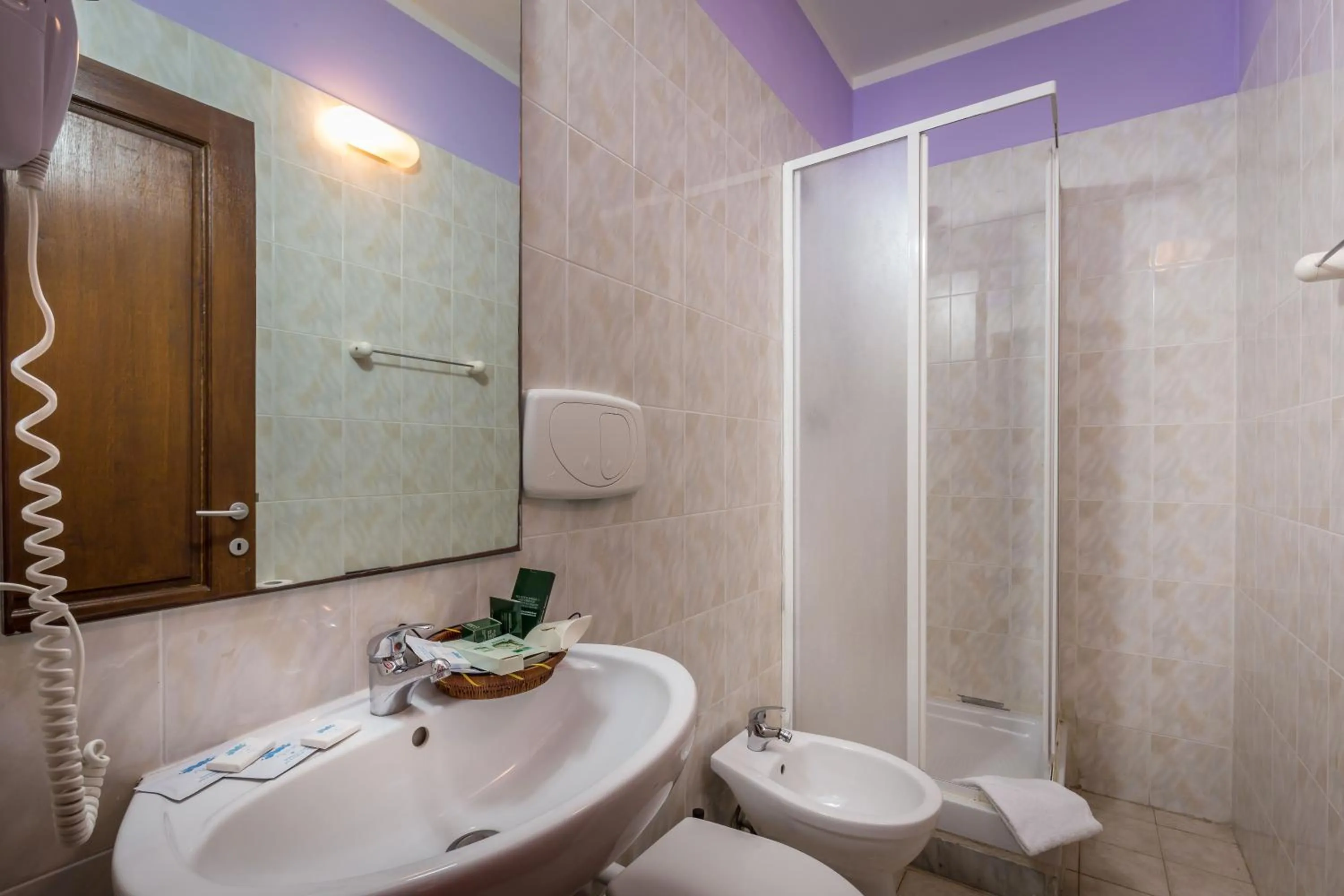 Bathroom in Hotel Real