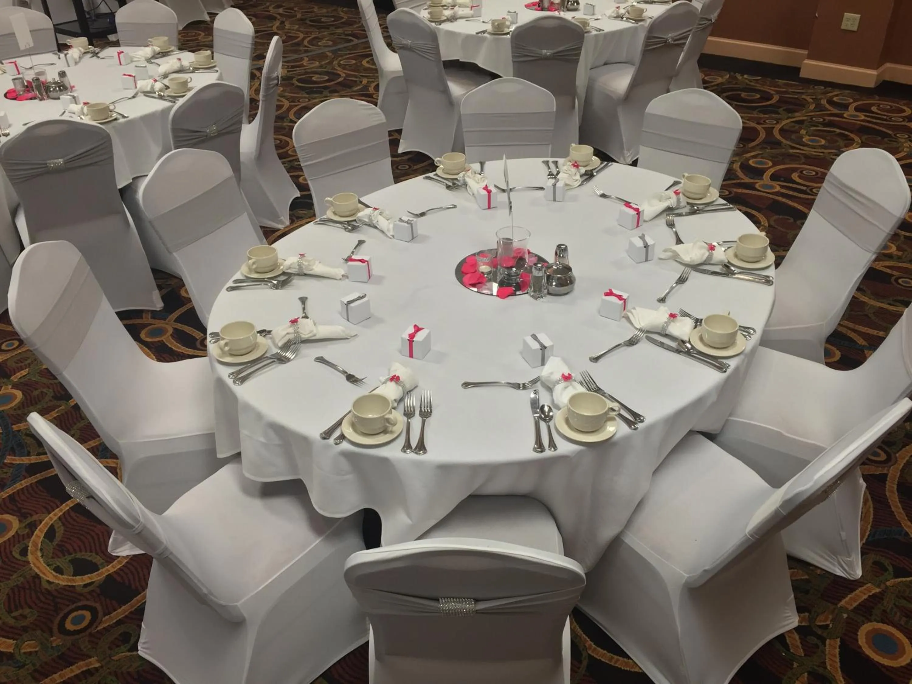 Restaurant/places to eat in Hotel Mead Resorts & Conventions Center