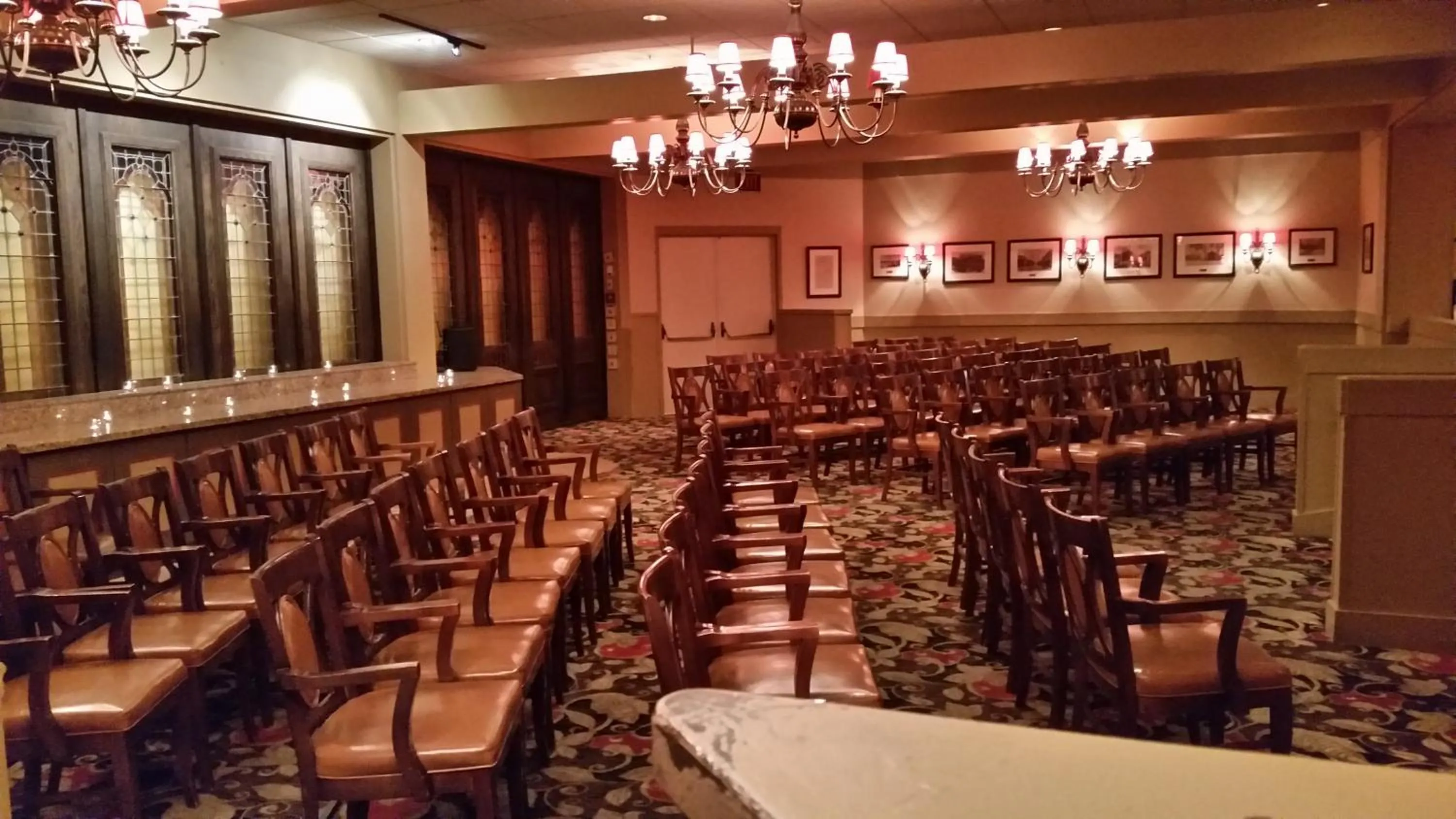 Restaurant/places to eat in Hotel Mead Resorts & Conventions Center