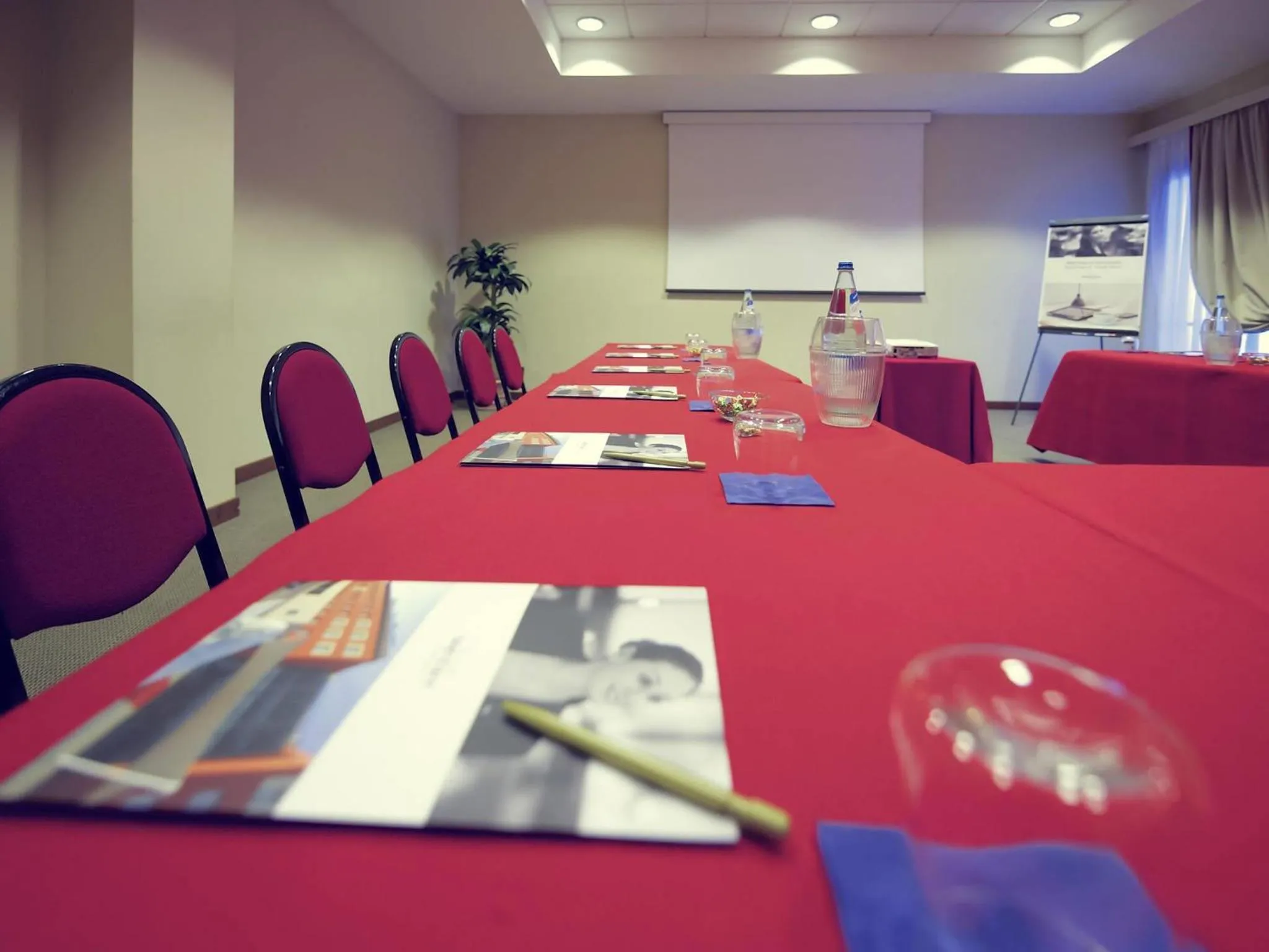 Meeting/conference room in Mercure Genova San Biagio