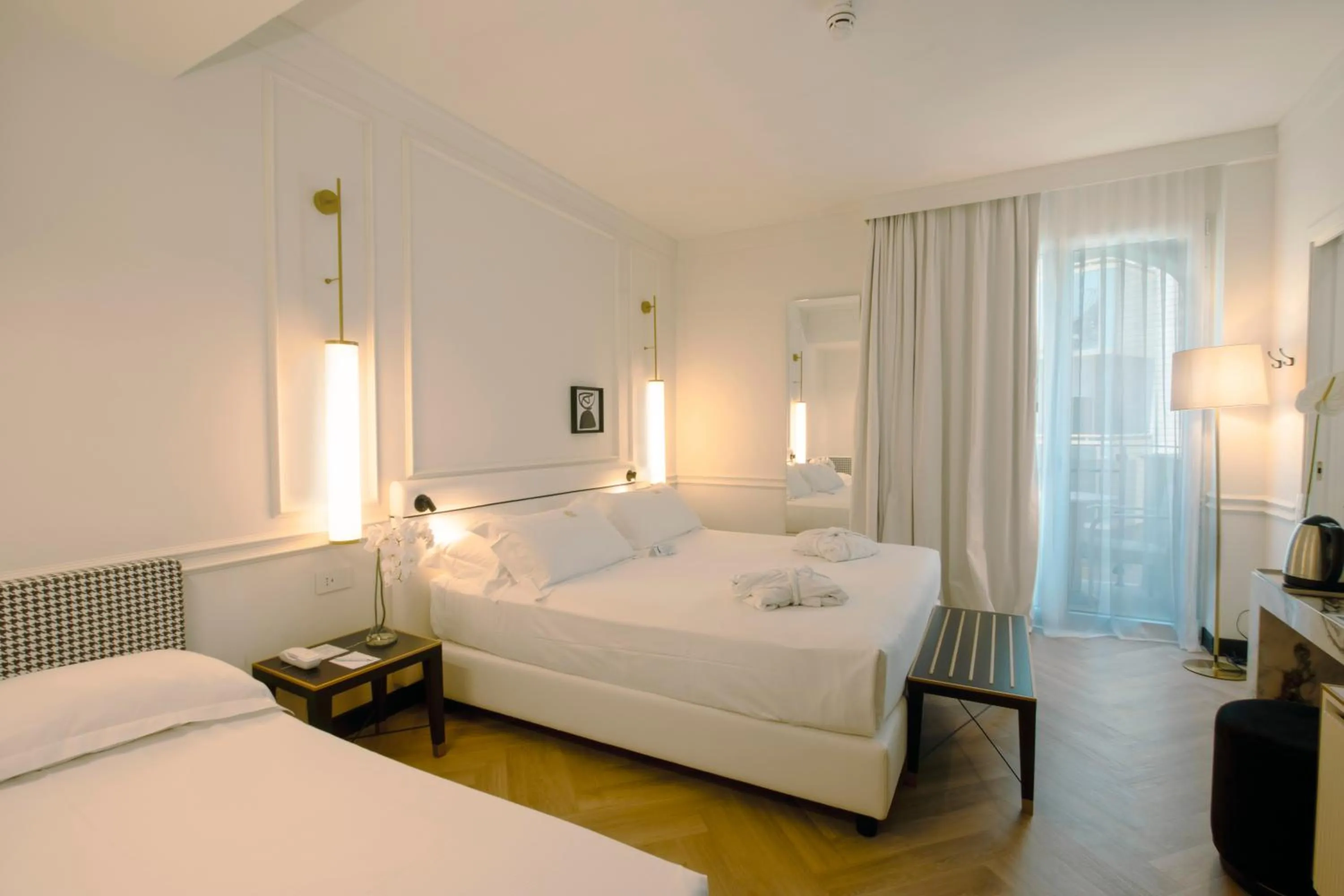 Bed in Hotel De Londres