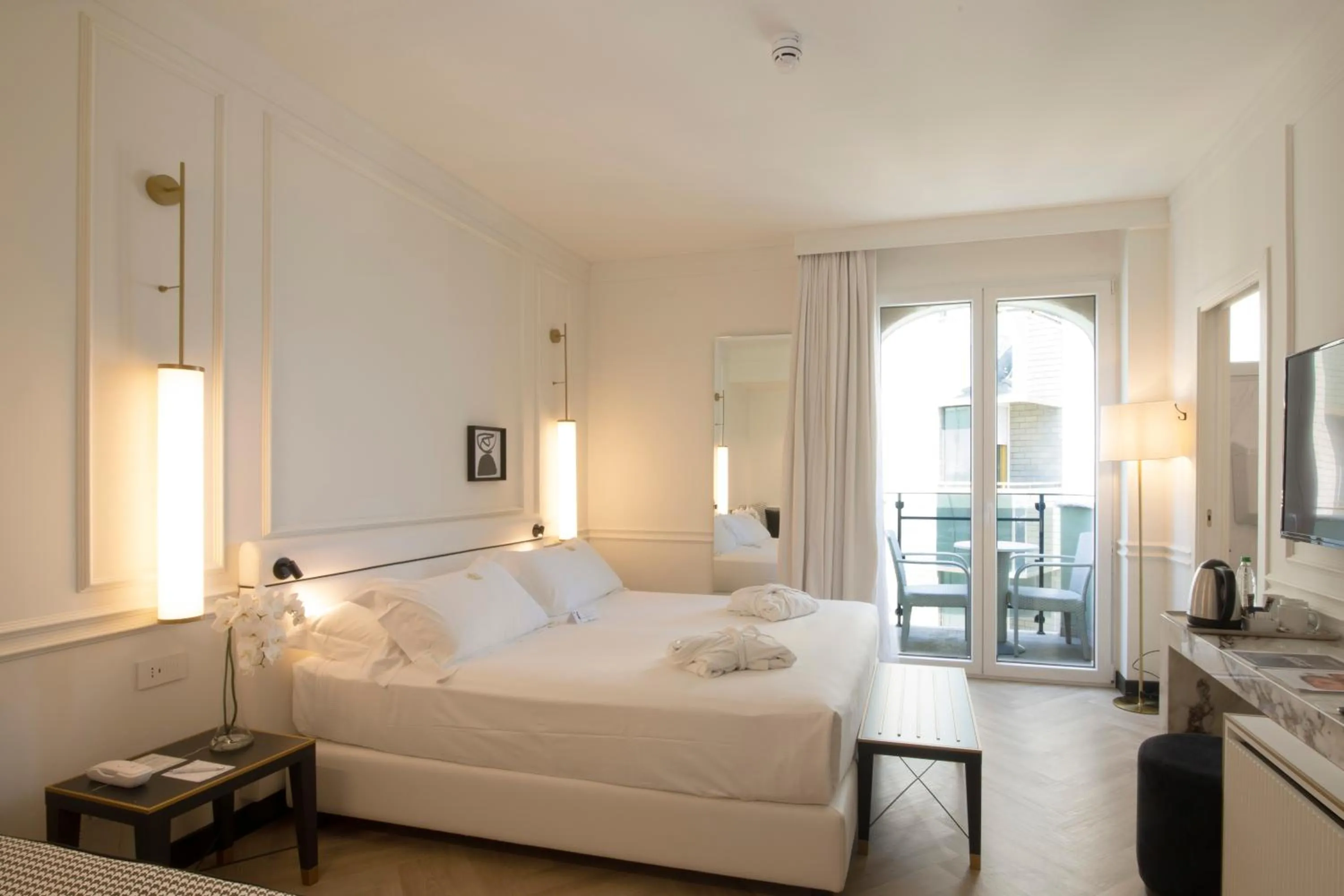 Bed in Hotel De Londres