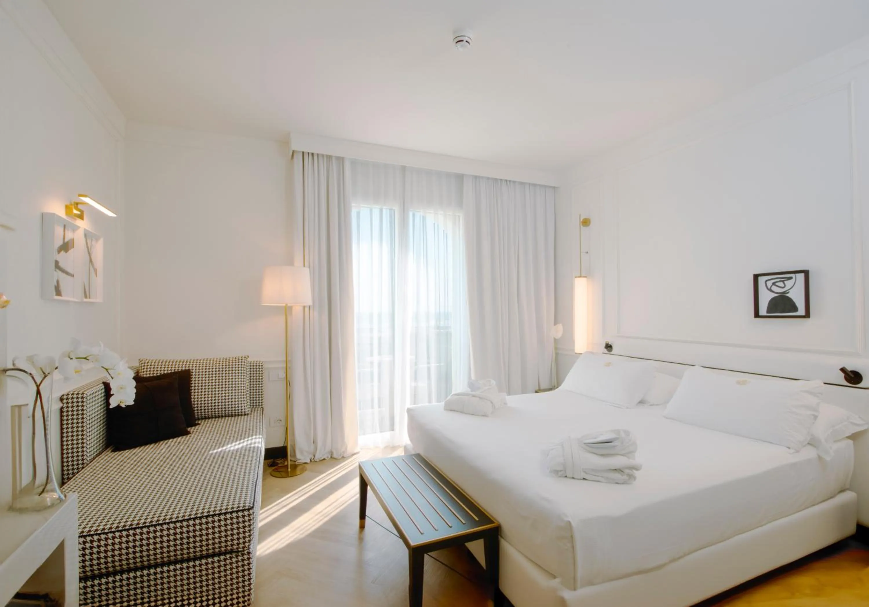 Bed in Hotel De Londres