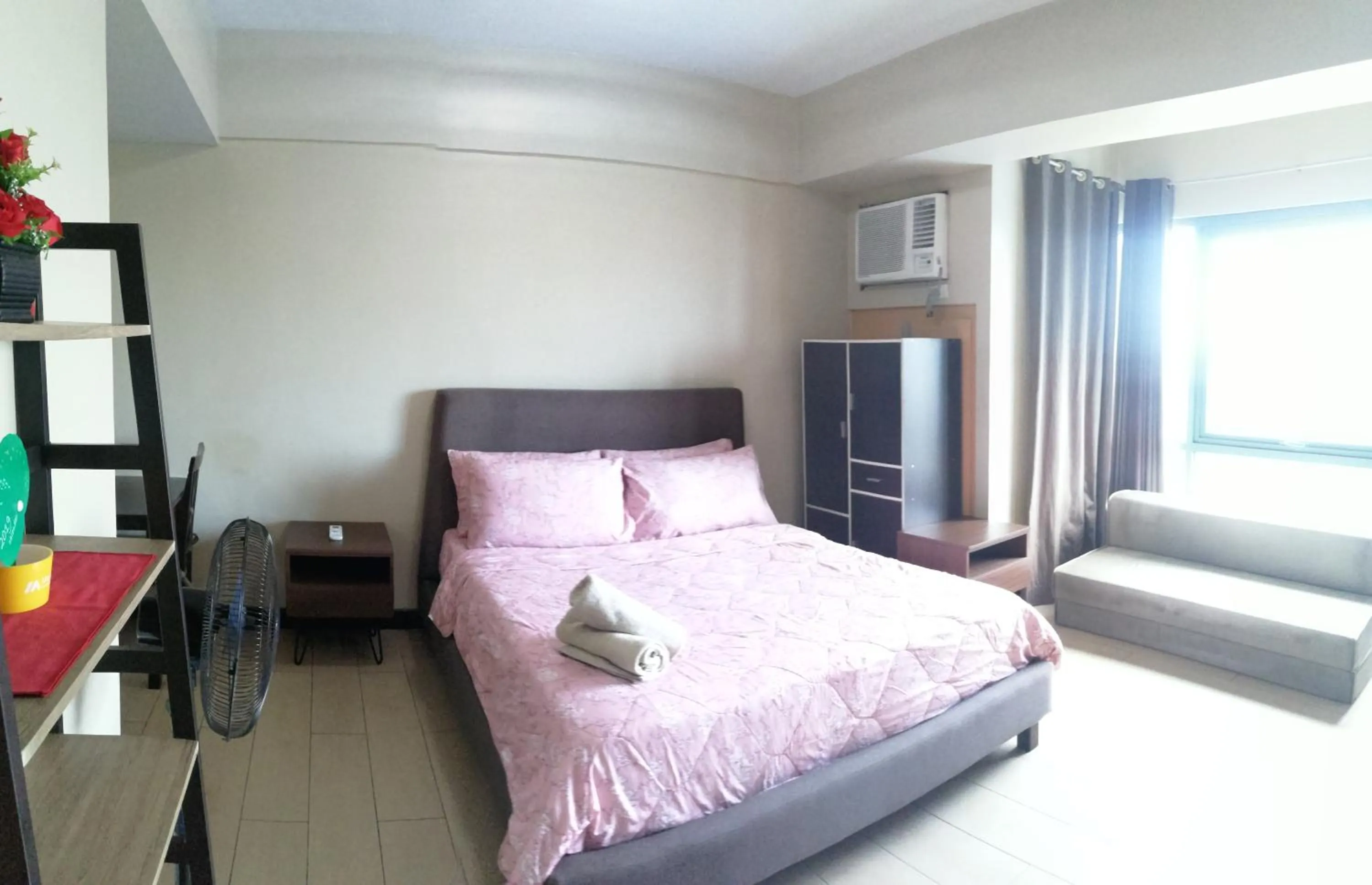 Bedroom, Bed in Palm Tree Two Villas