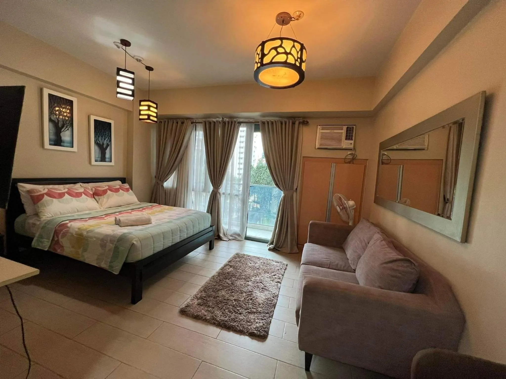 Photo of the whole room, Bed in Palm Tree Two Villas