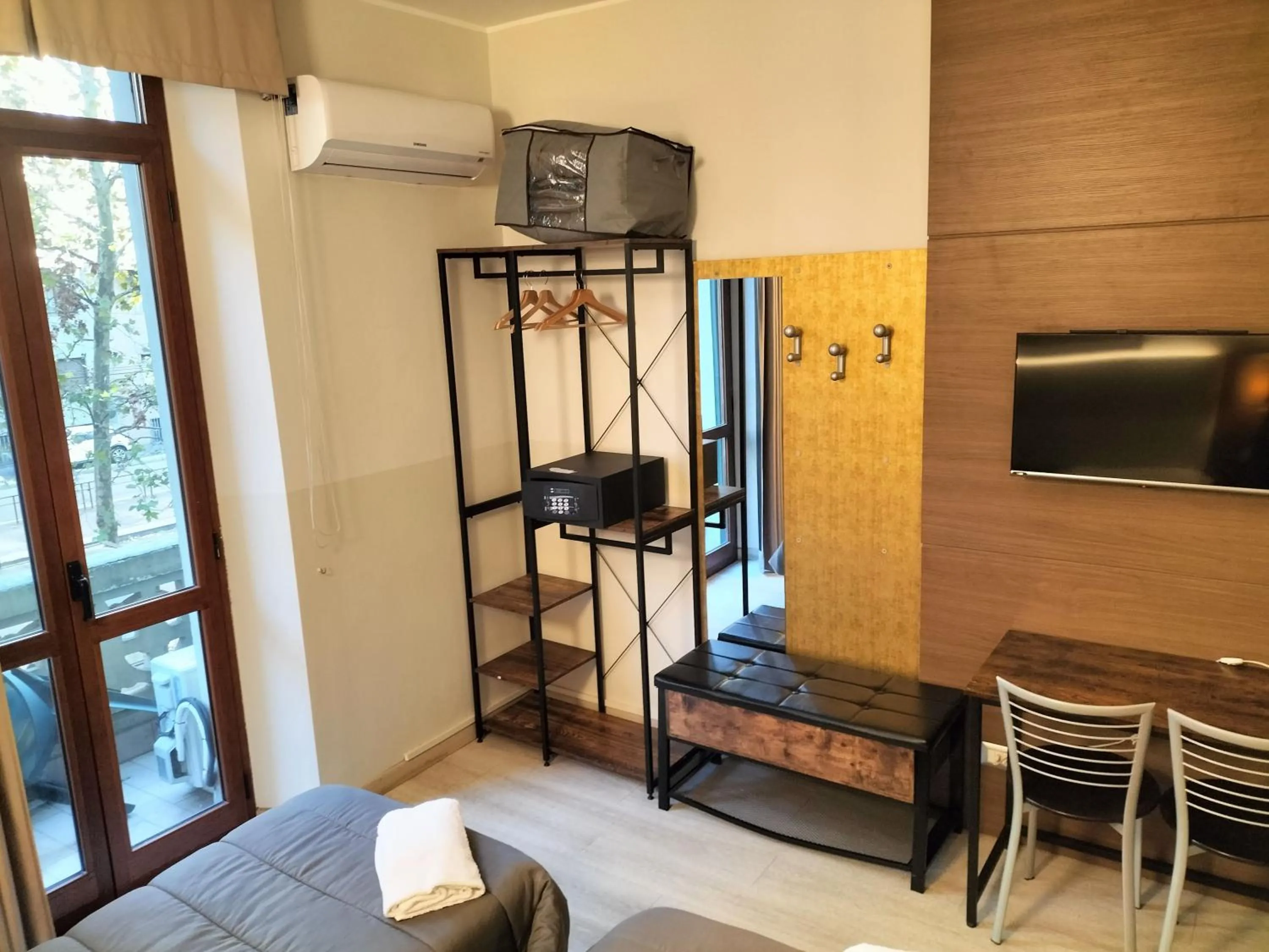 TV and multimedia, Bed in Hotel MM Dateo