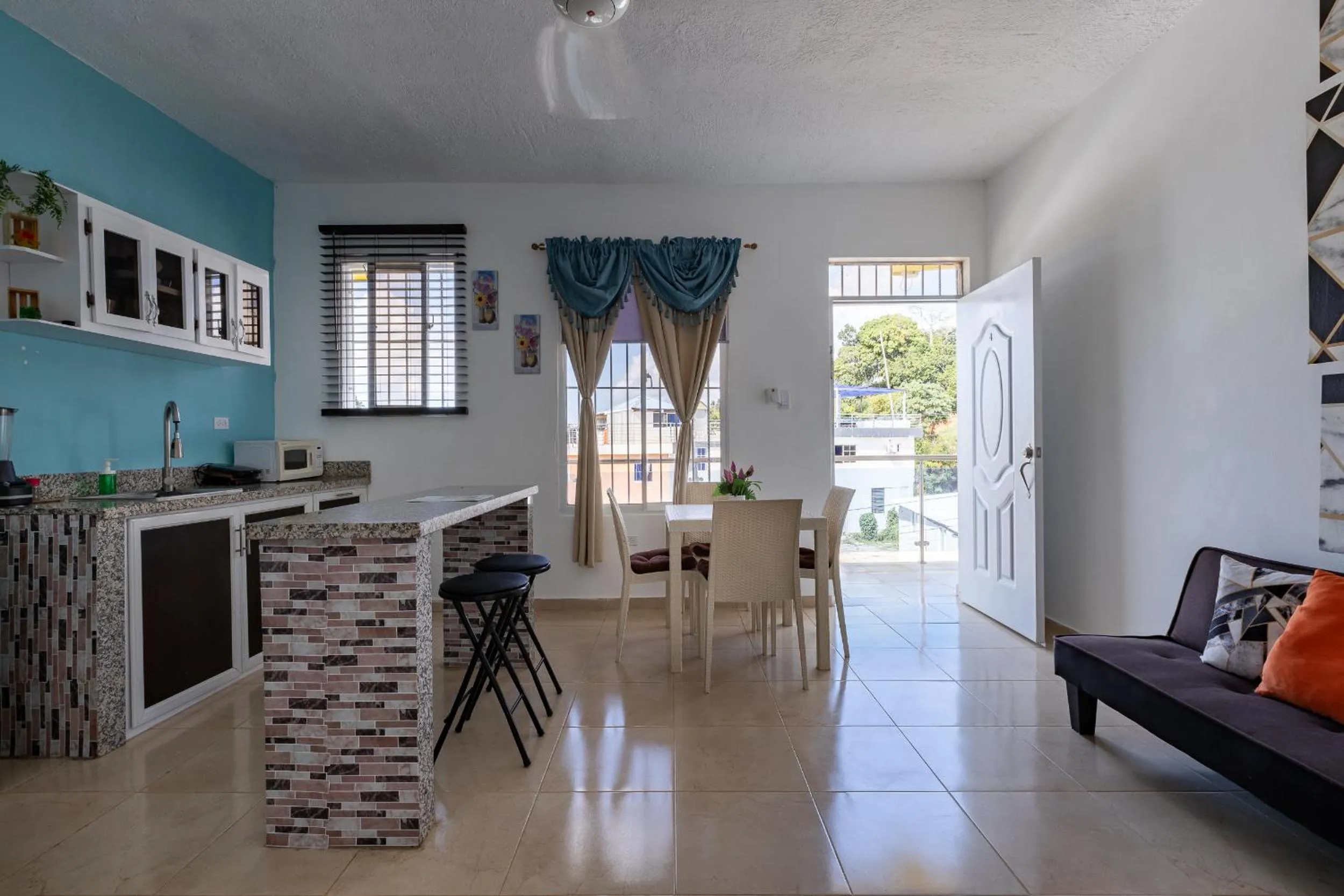 Kitchen or kitchenette in EDMA APARTAHOTEL