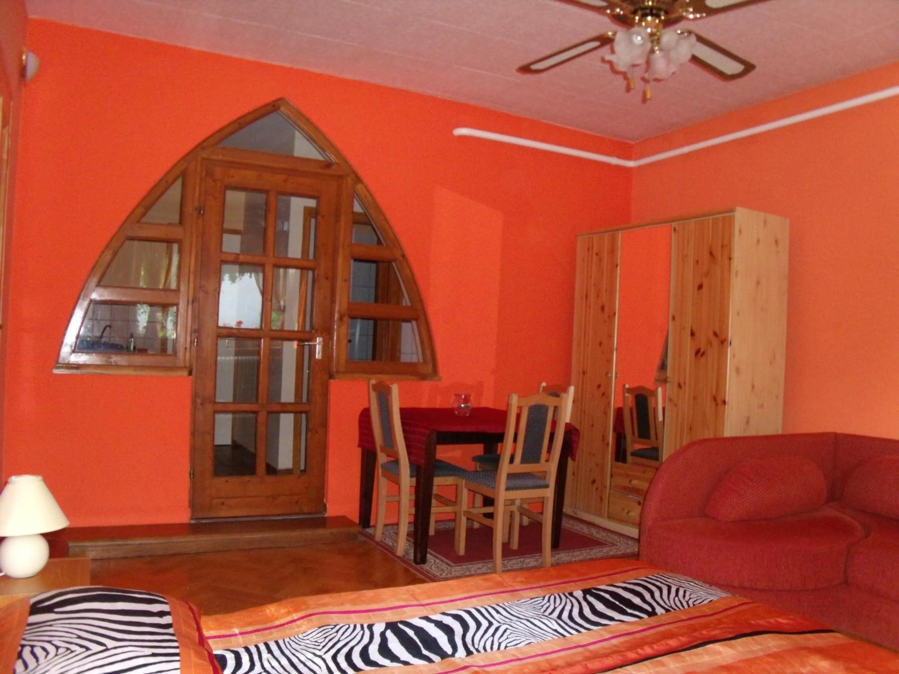 One-Bedroom Apartment in Viola Vendégház