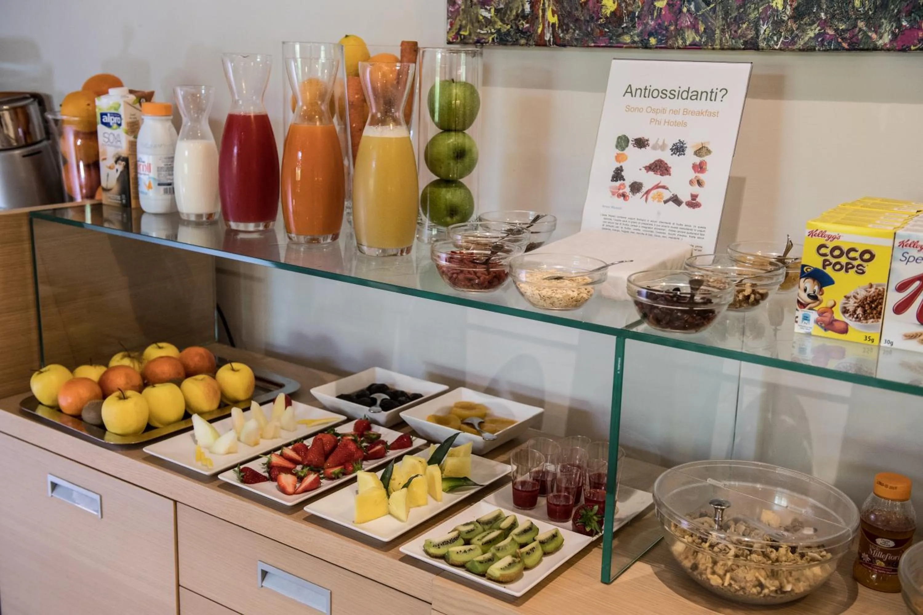 Food in PHI Park Hotel Alcione