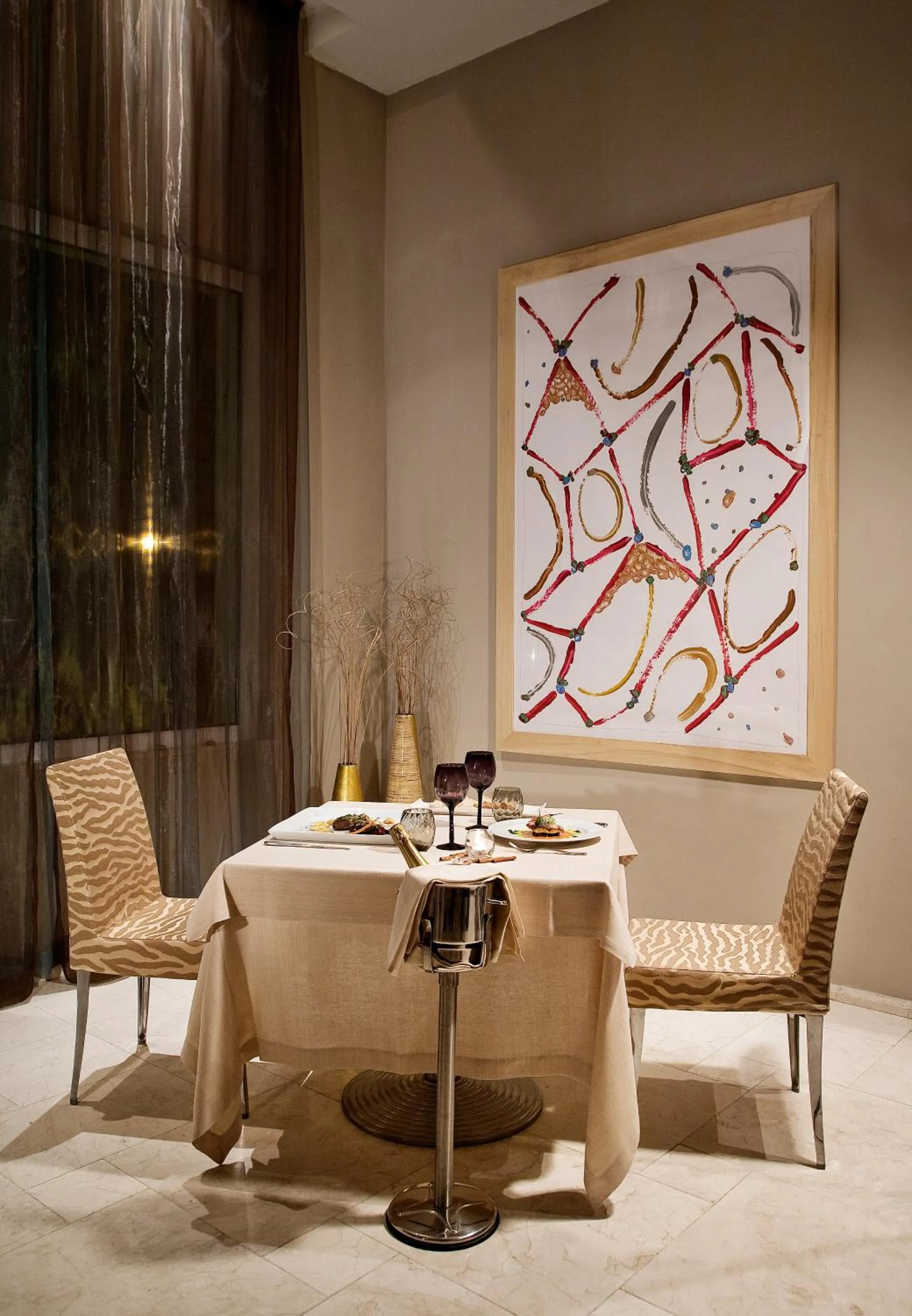 Restaurant/Places to Eat in PHI Park Hotel Alcione