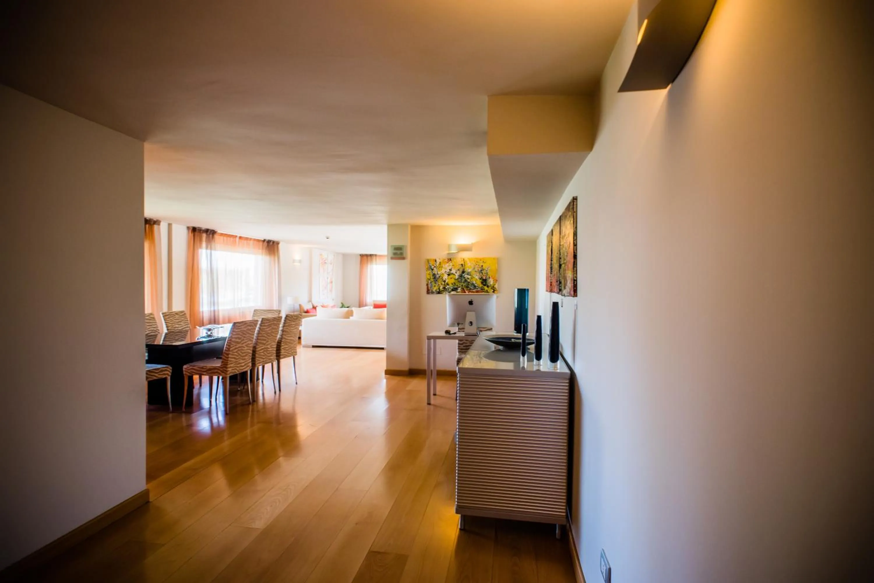 Seating area, Dining Area in PHI Park Hotel Alcione