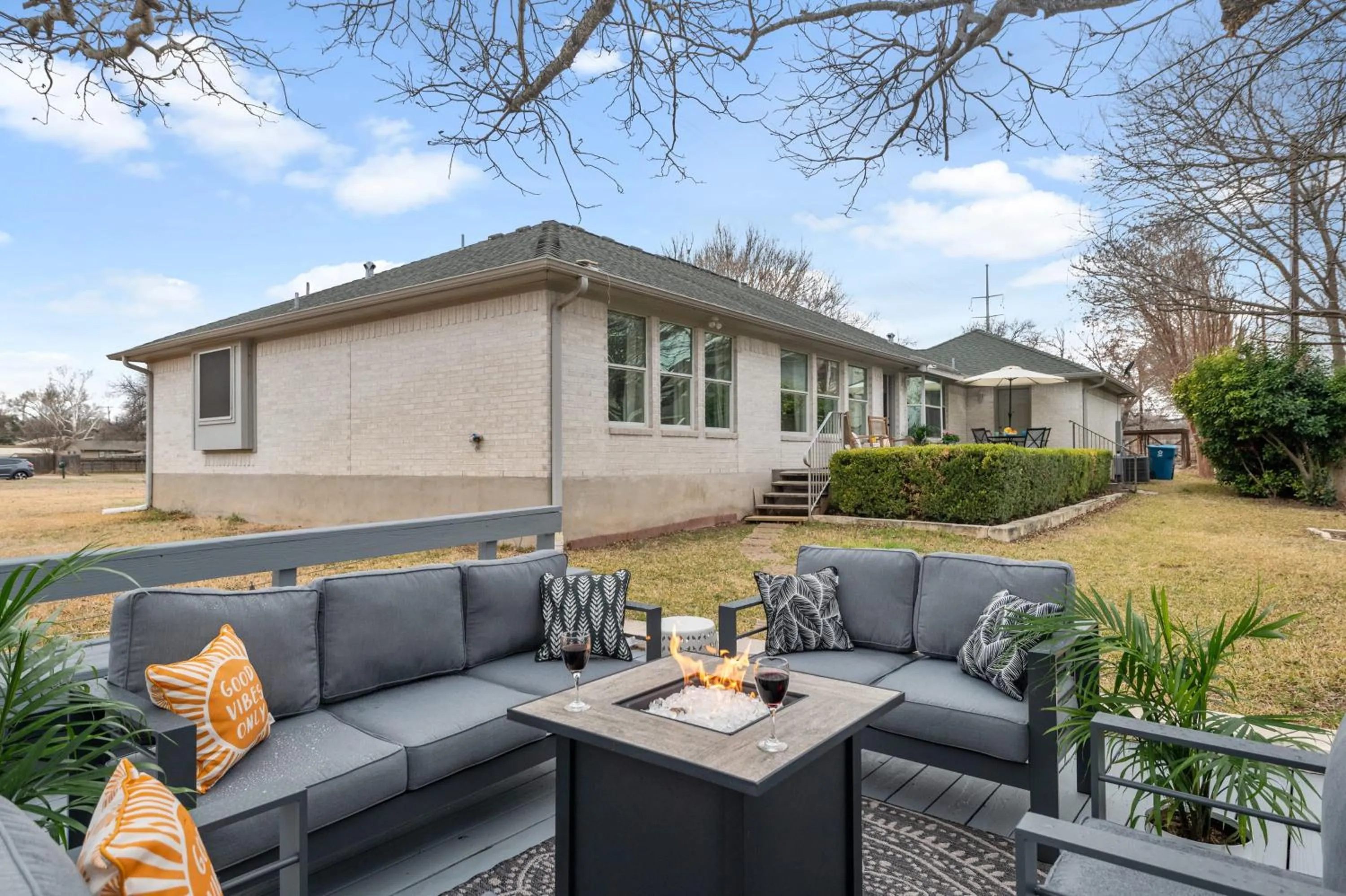 Lake Marble Falls Waterfront, House, Wet Slip, Huge Yard