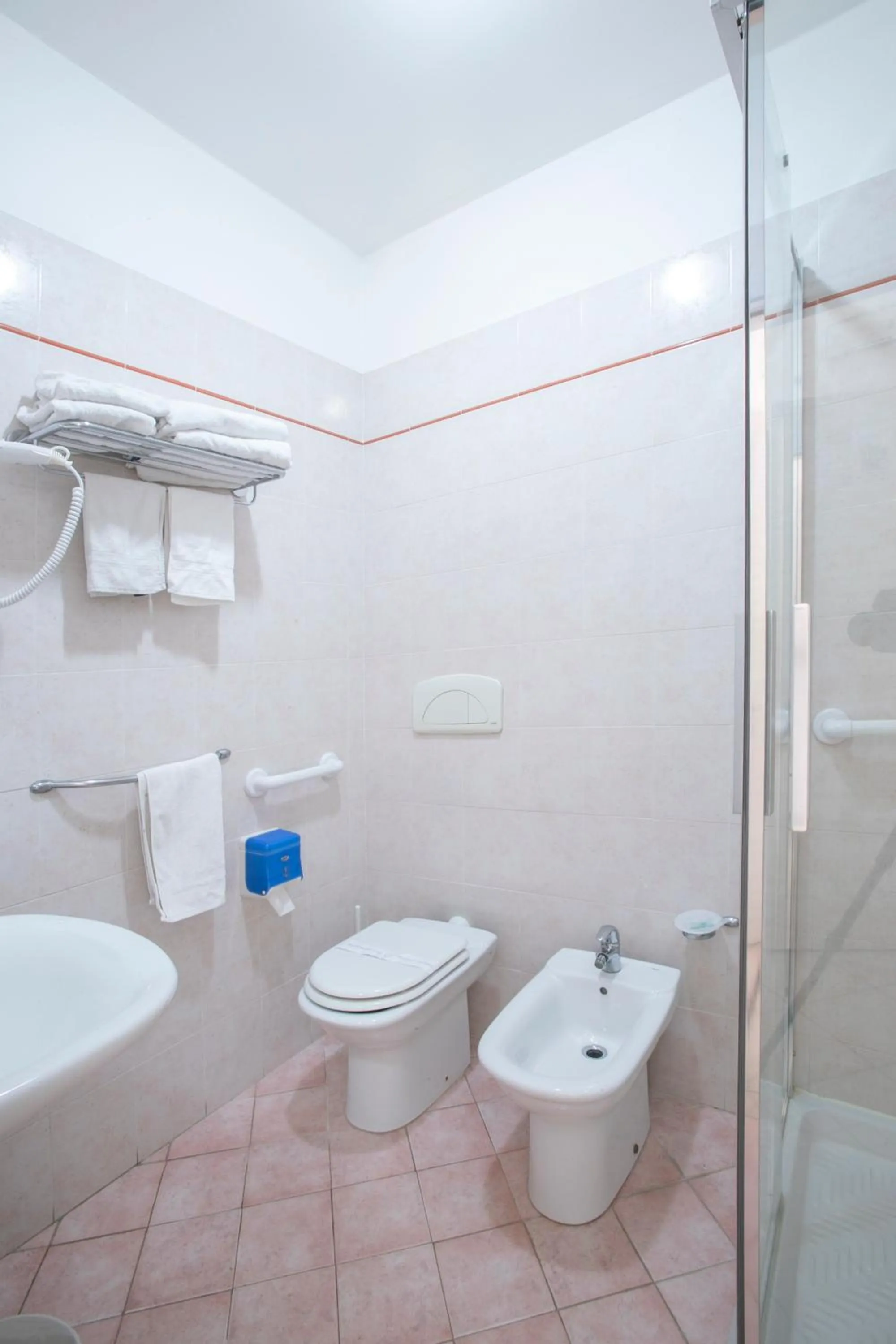 Bathroom in Hotel Playa