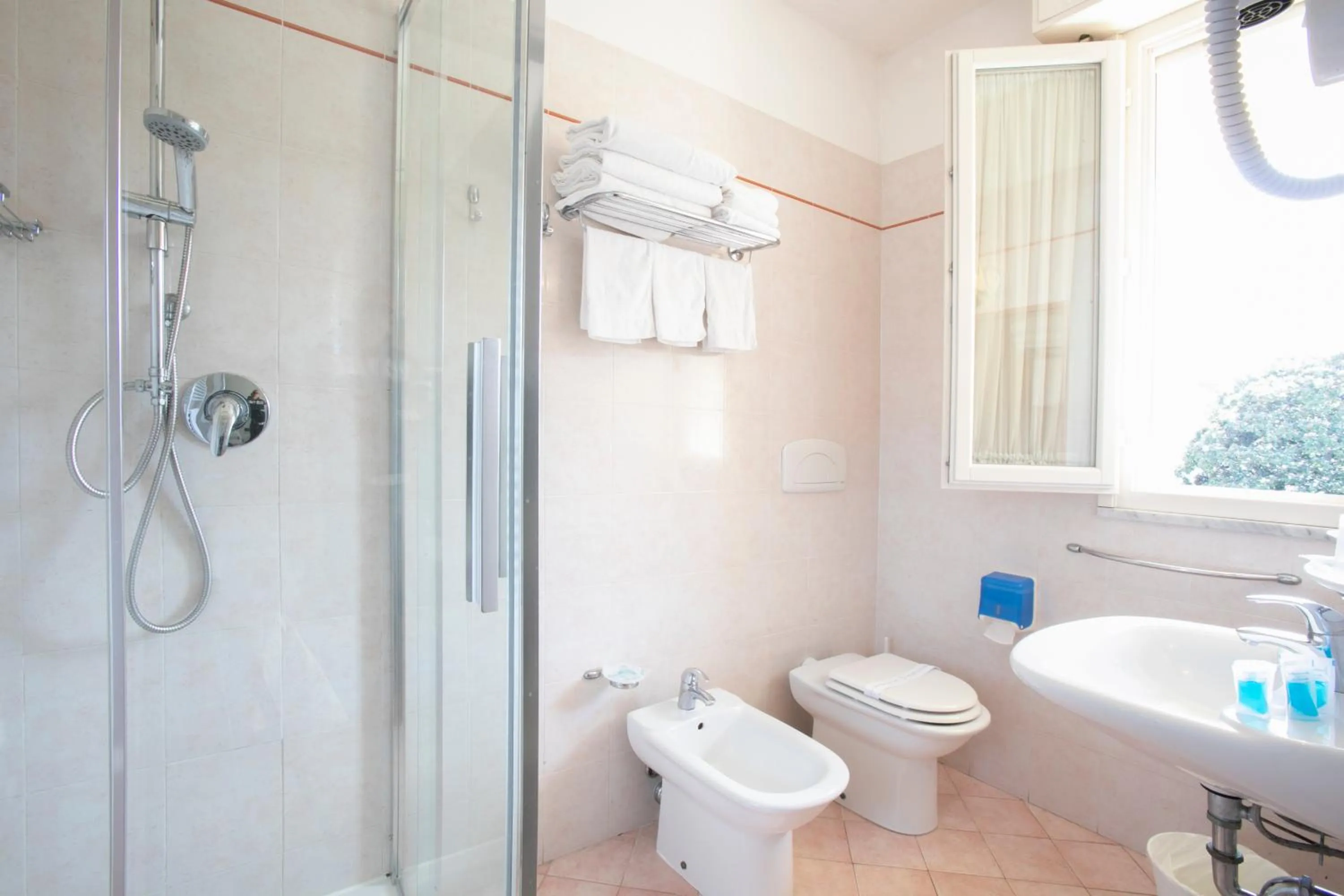 Bathroom in Hotel Playa