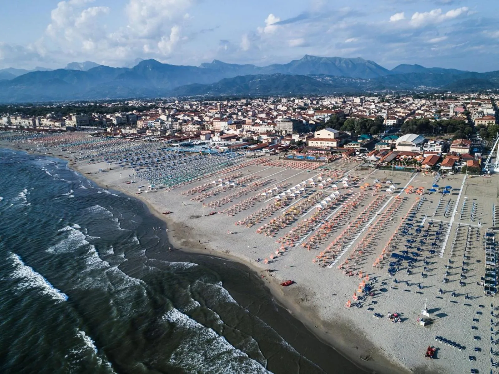 Property building in Hotel Playa