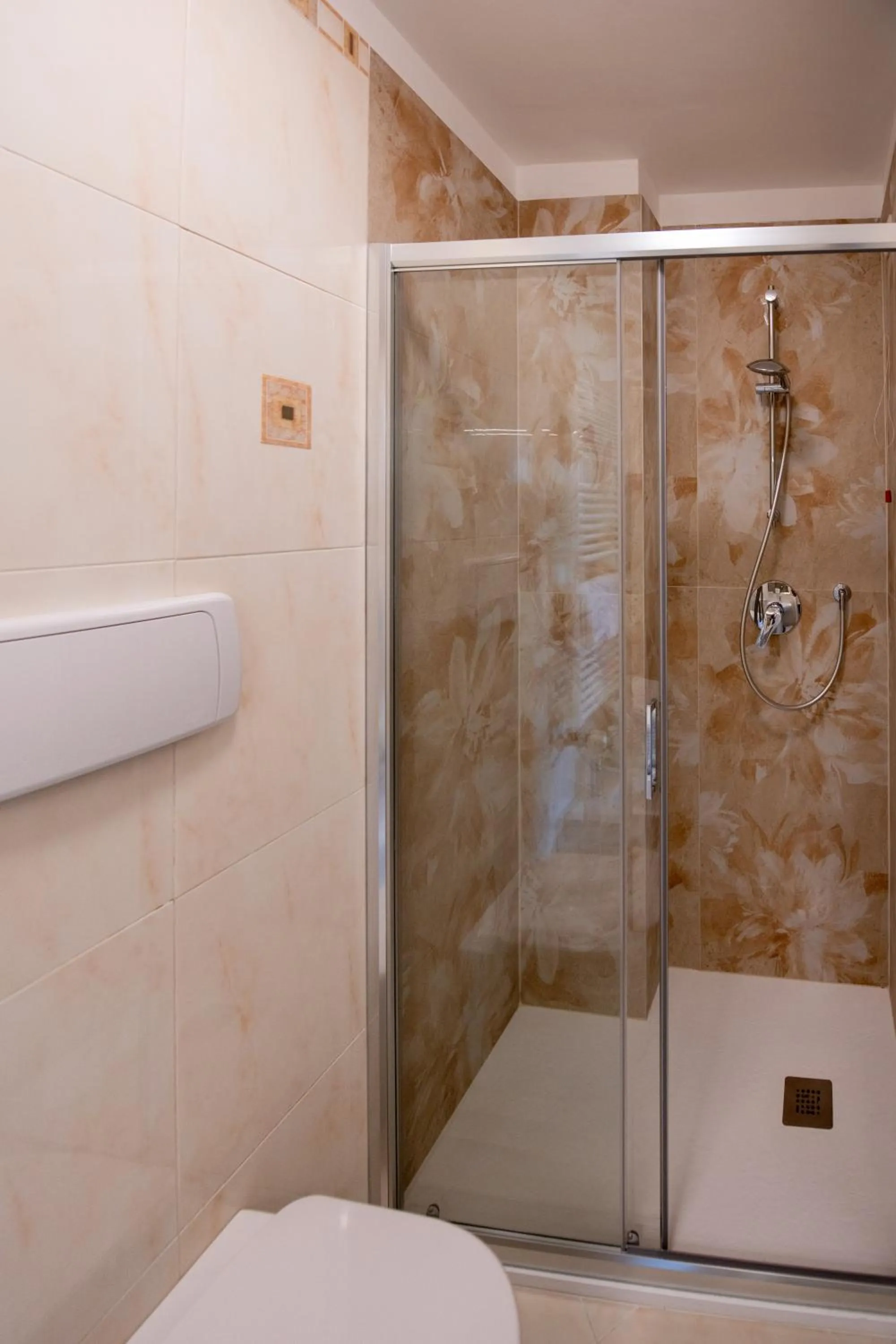 Bathroom in Hotel Ambasciata Venice - Atika & Atif