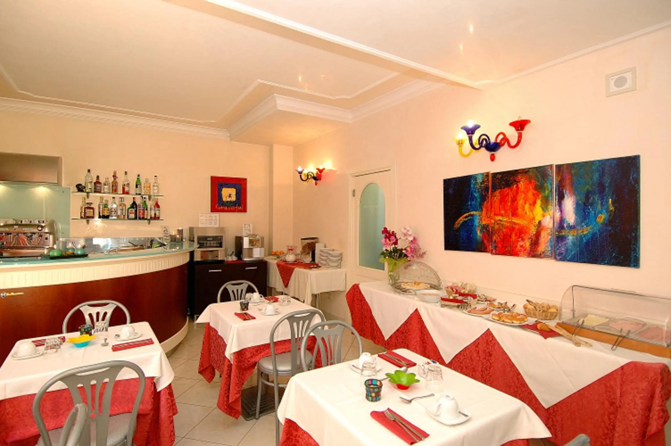 Food and drinks in Hotel Ambasciata Venice - Atika & Atif