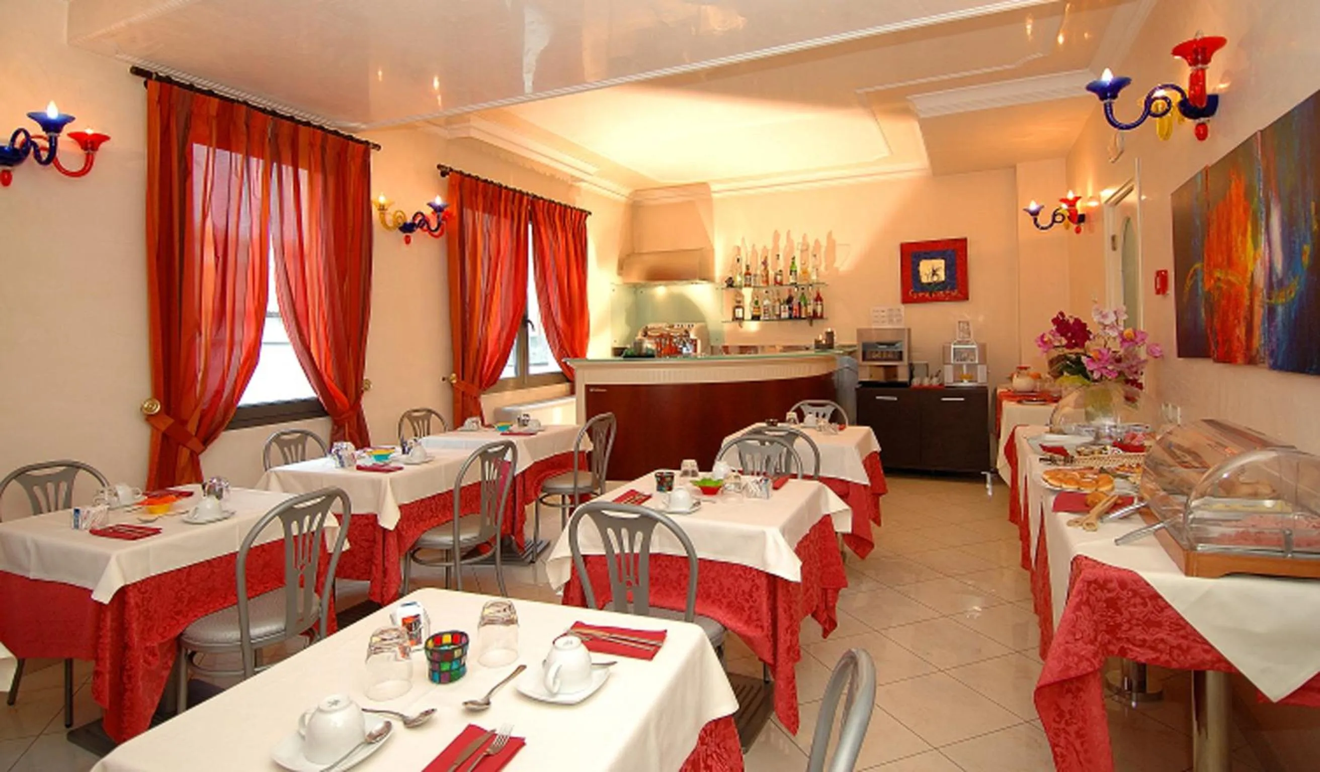 Buffet breakfast in Hotel Ambasciata Venice - Atika & Atif