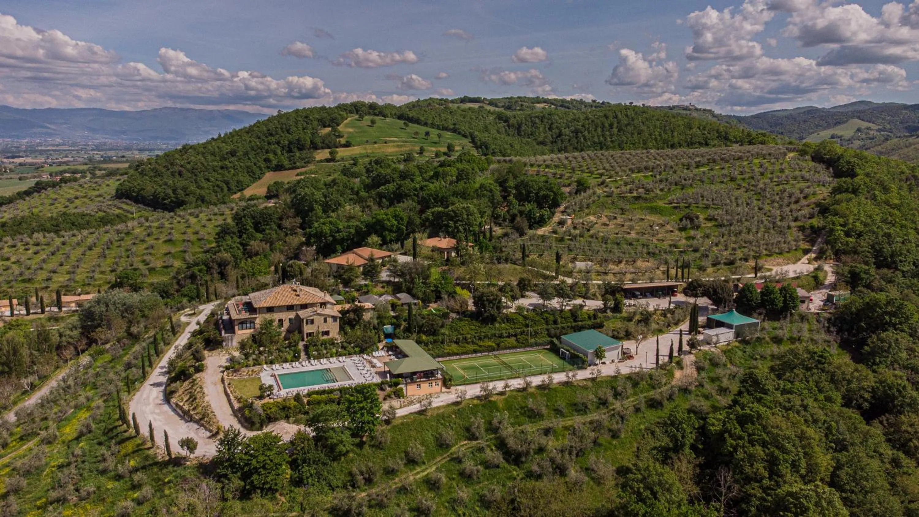 Property building in Il Poggio degli Olivi