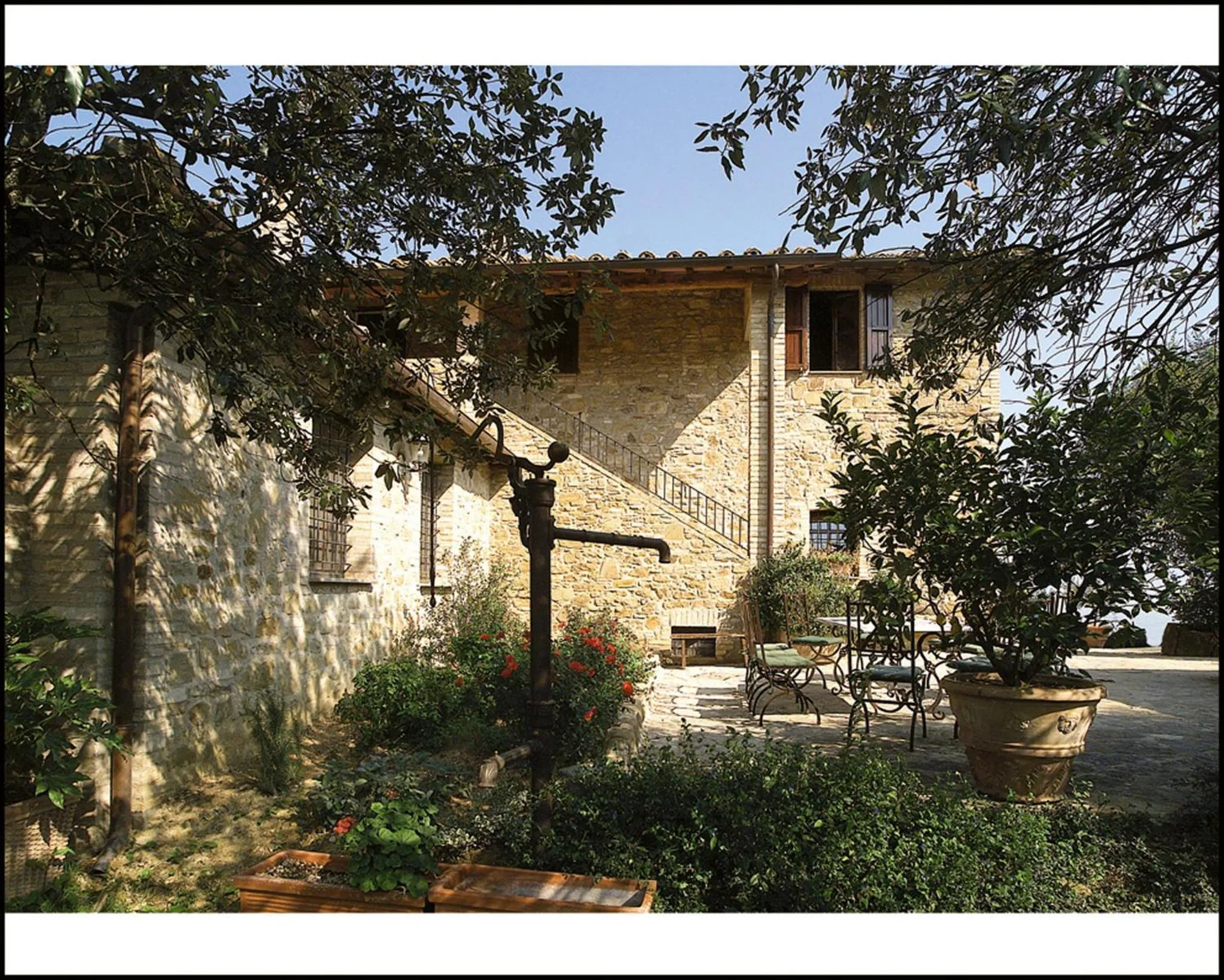 Property building in Il Poggio degli Olivi