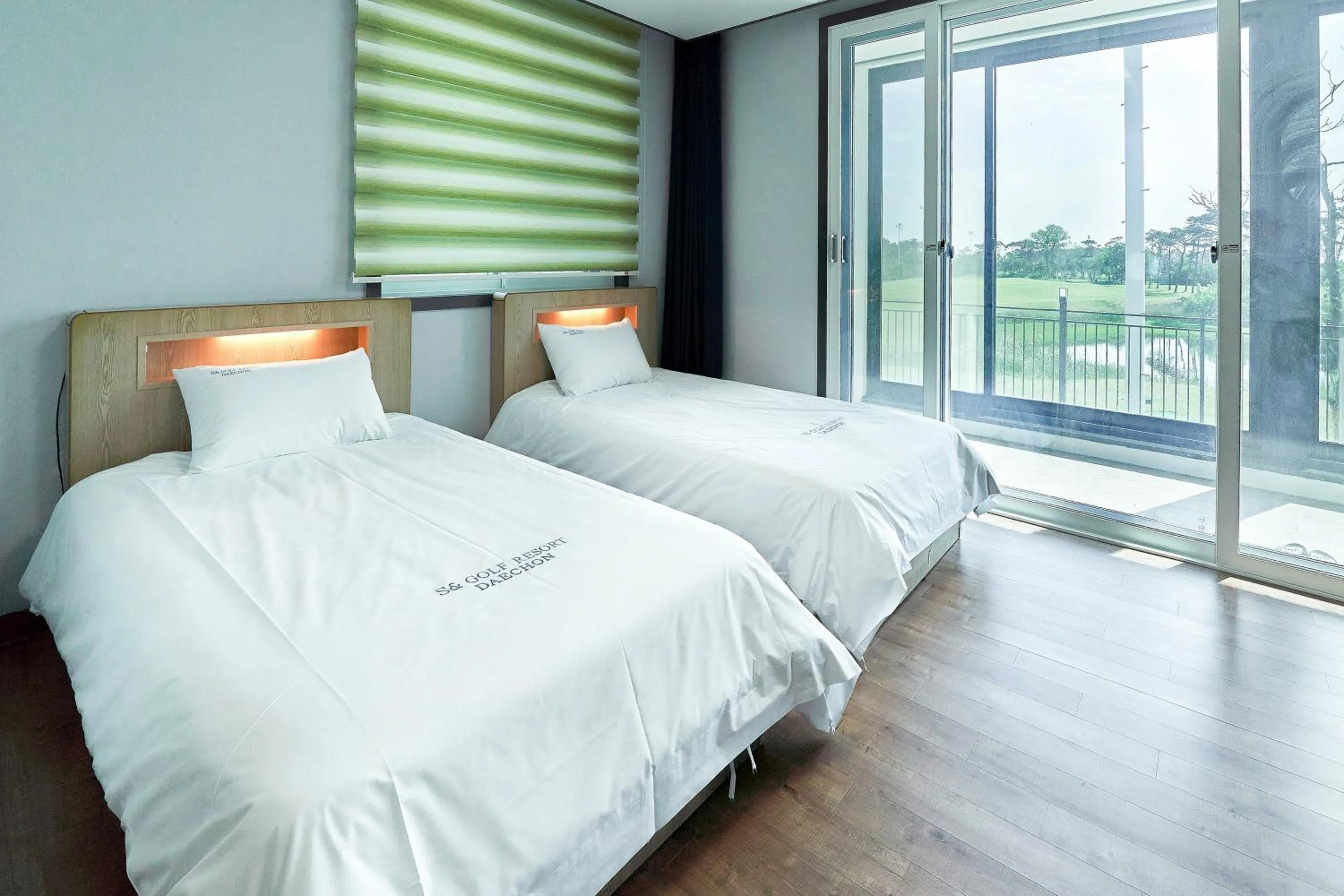 Bedroom, Bed in SN Hotel Daecheon