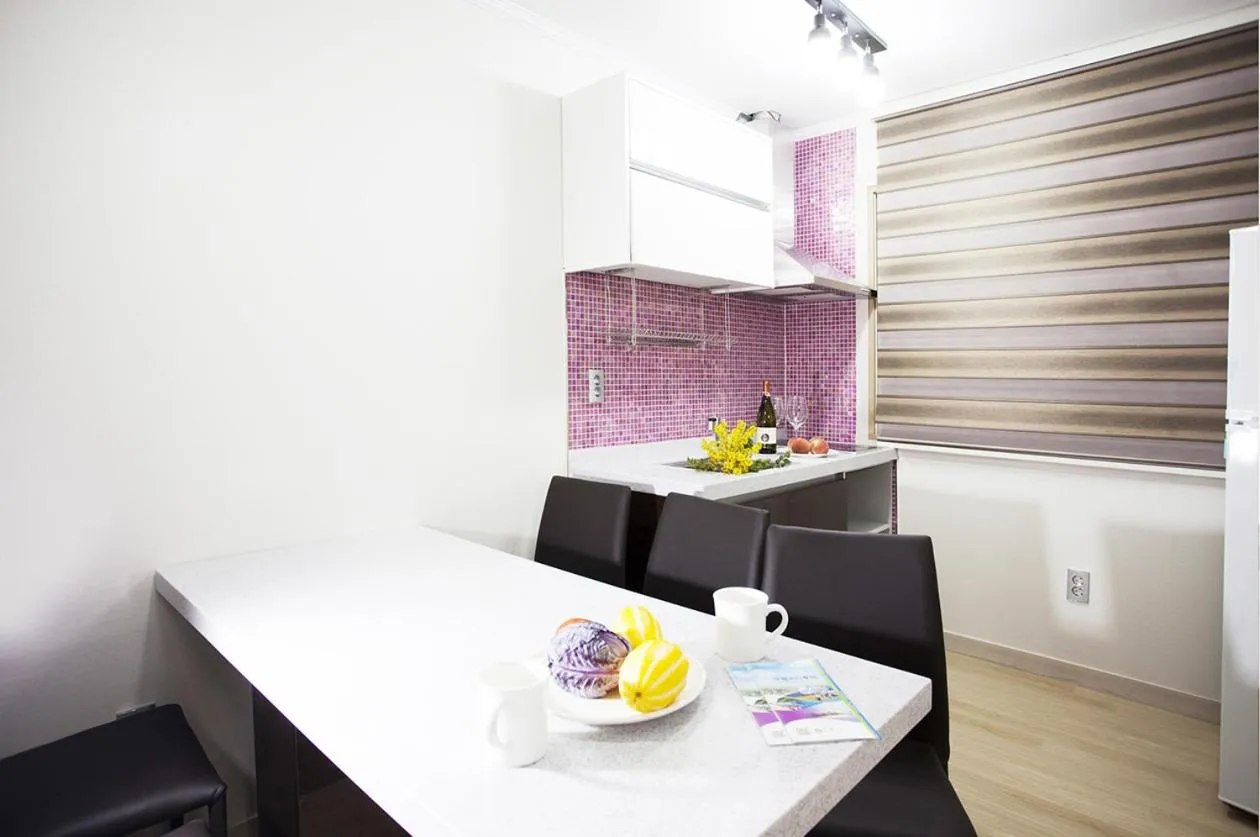Kitchen or kitchenette in SN Hotel Daecheon