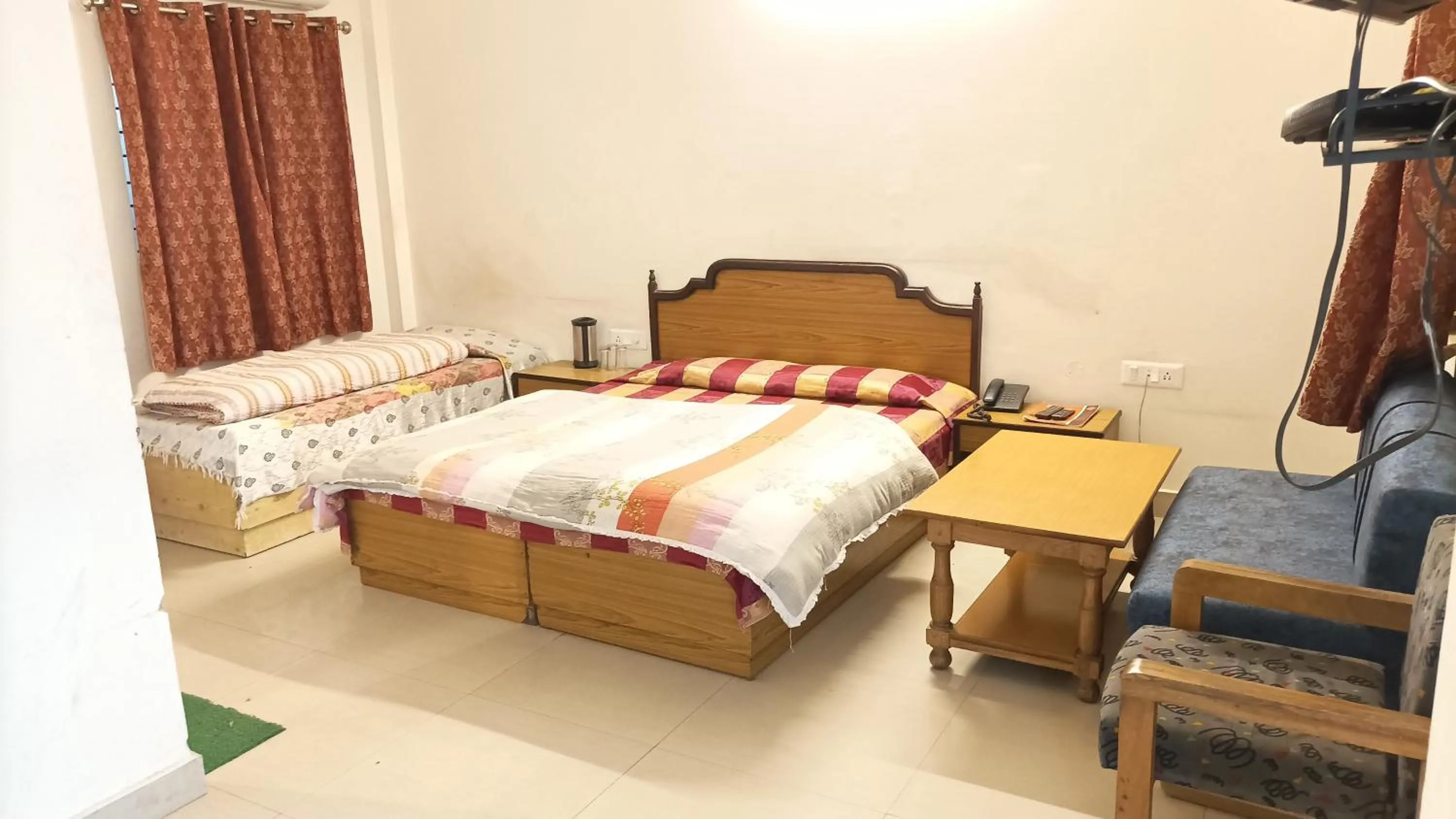 Bedroom, Bed in Hotel Siddharth