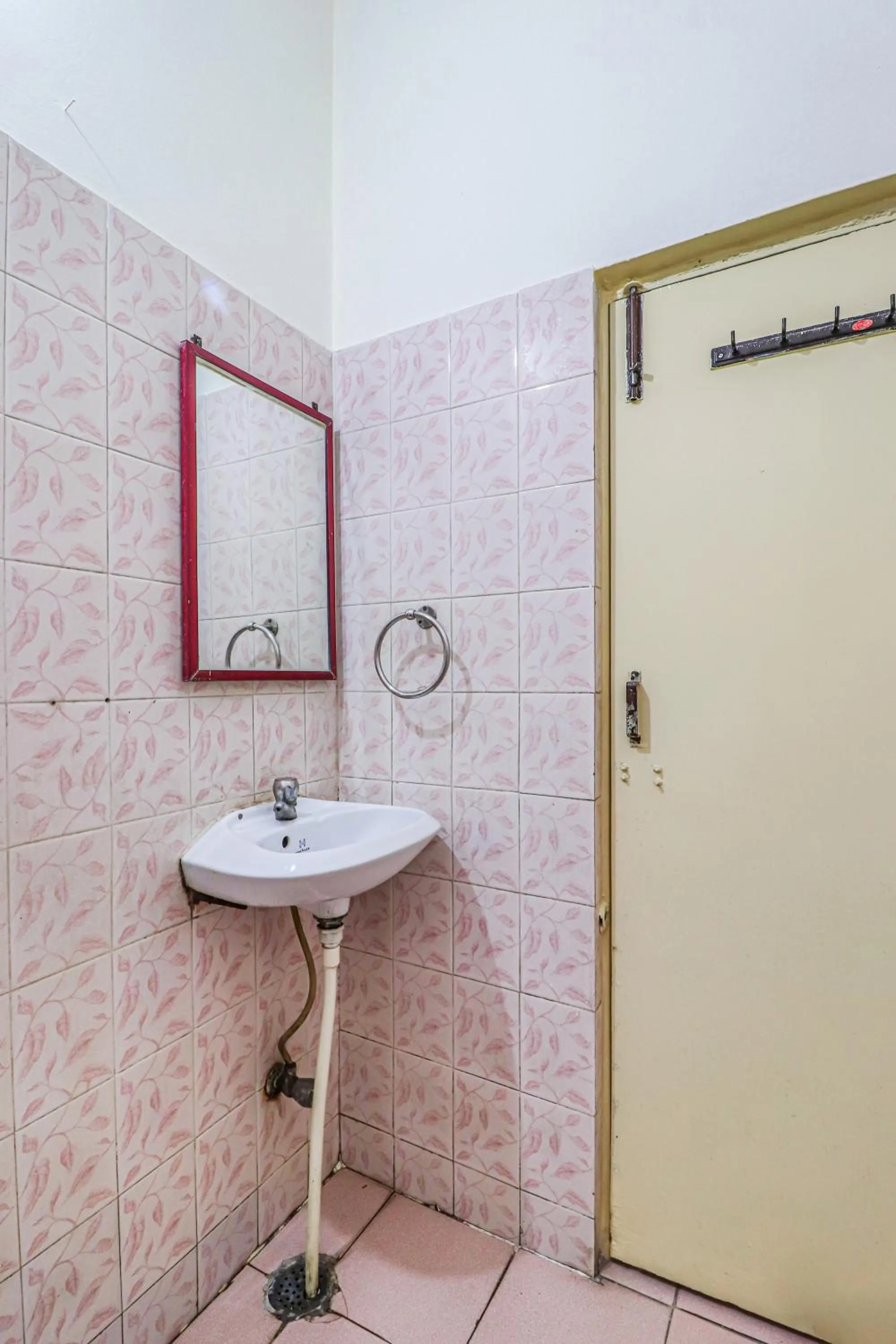 Bathroom in Hotel Siddharth