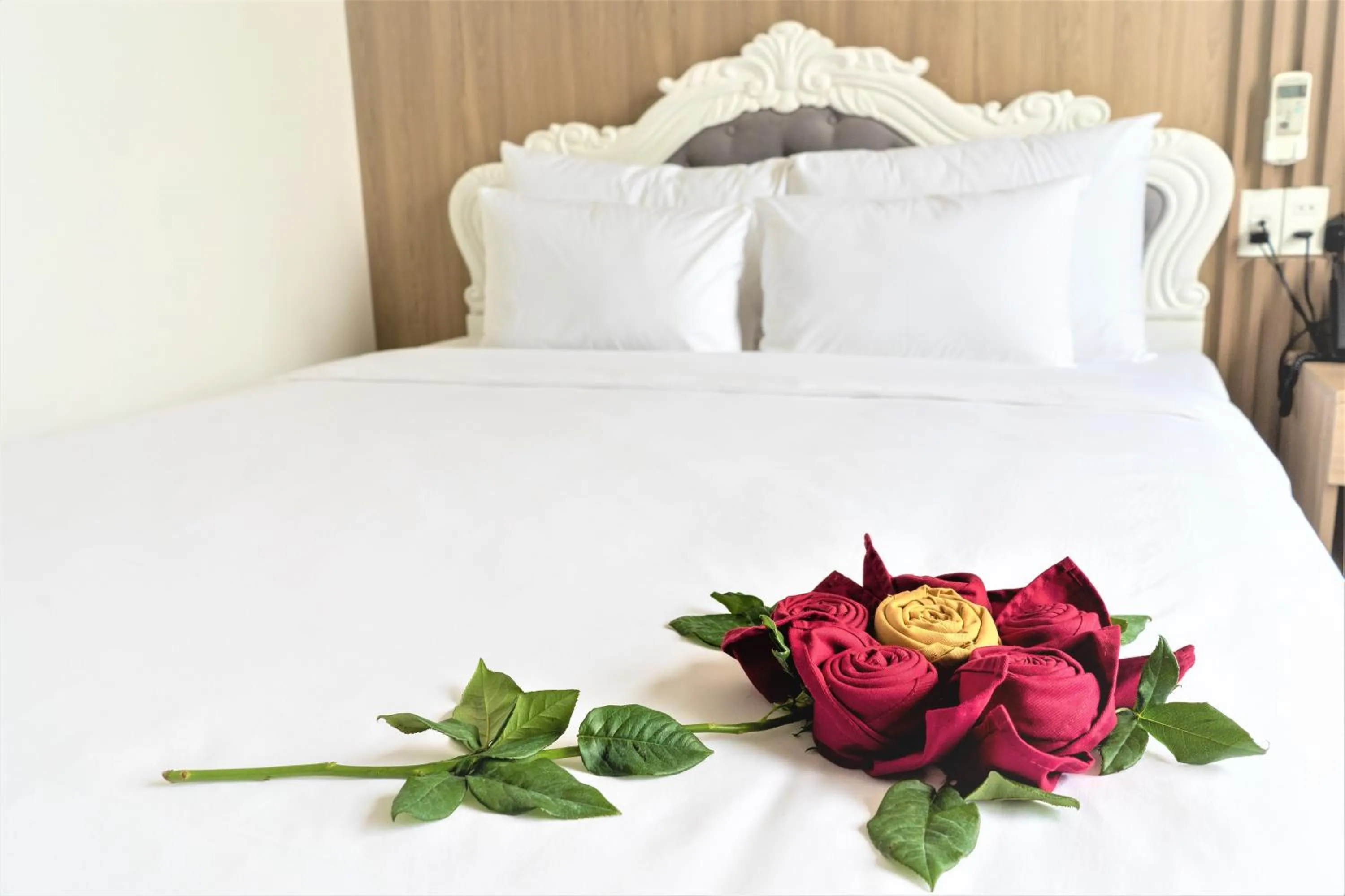 Bed in Pearl Beach Hotel Quy Nhon