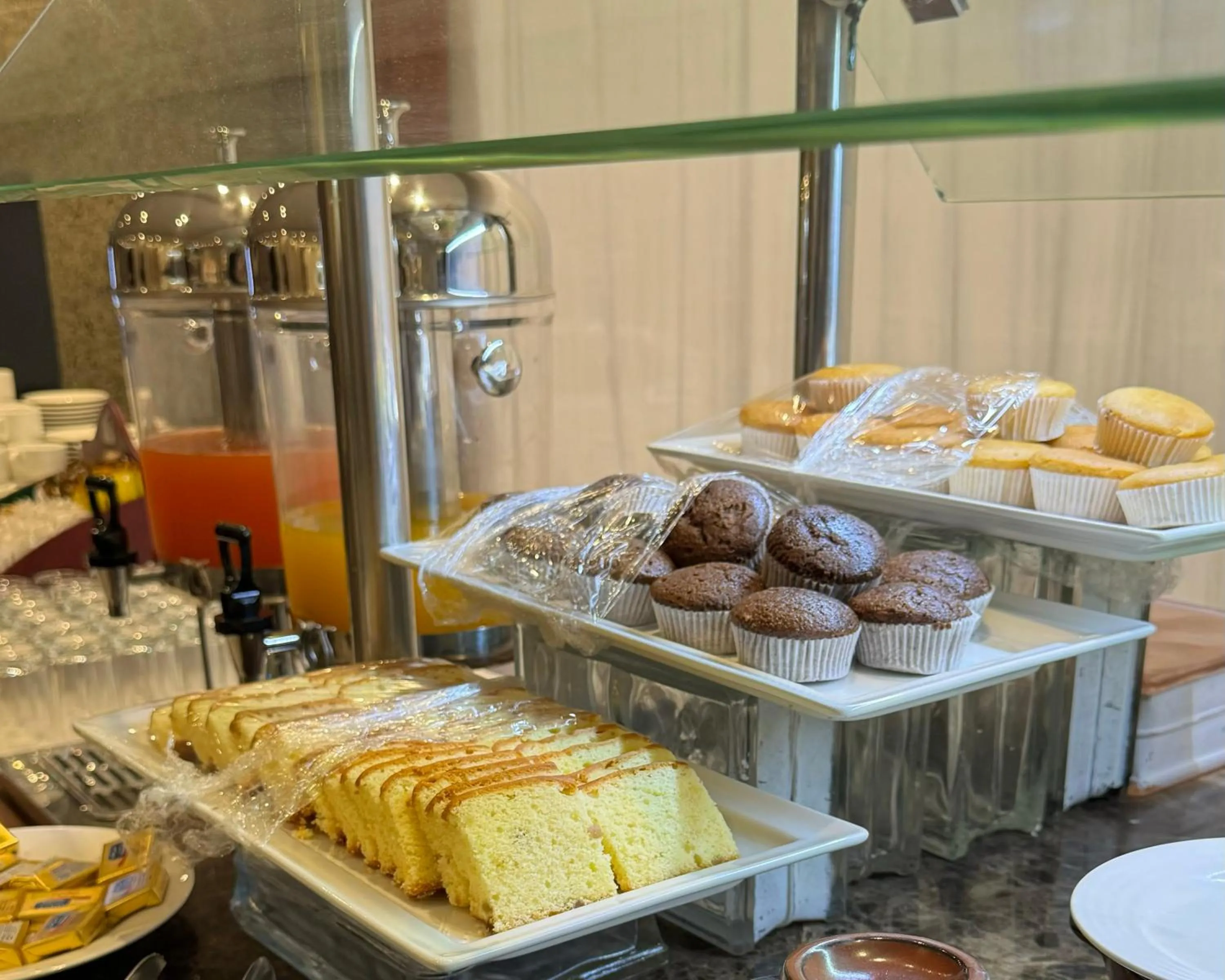 Breakfast in Merkure Jeddah Al Hamraa Hotel