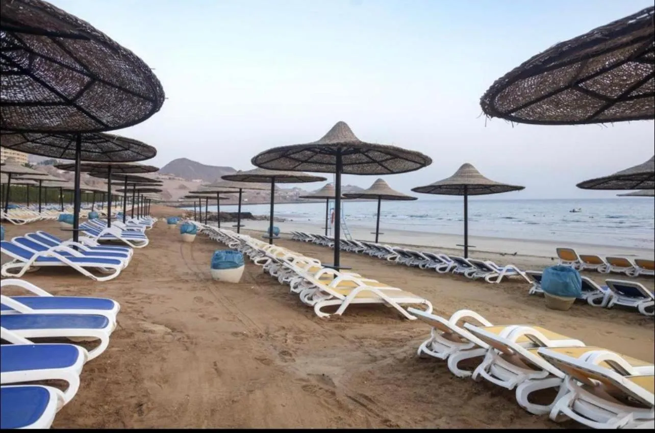 Amazing sea view Penthouse Apartment in Pyramids Porto El-Sokhna