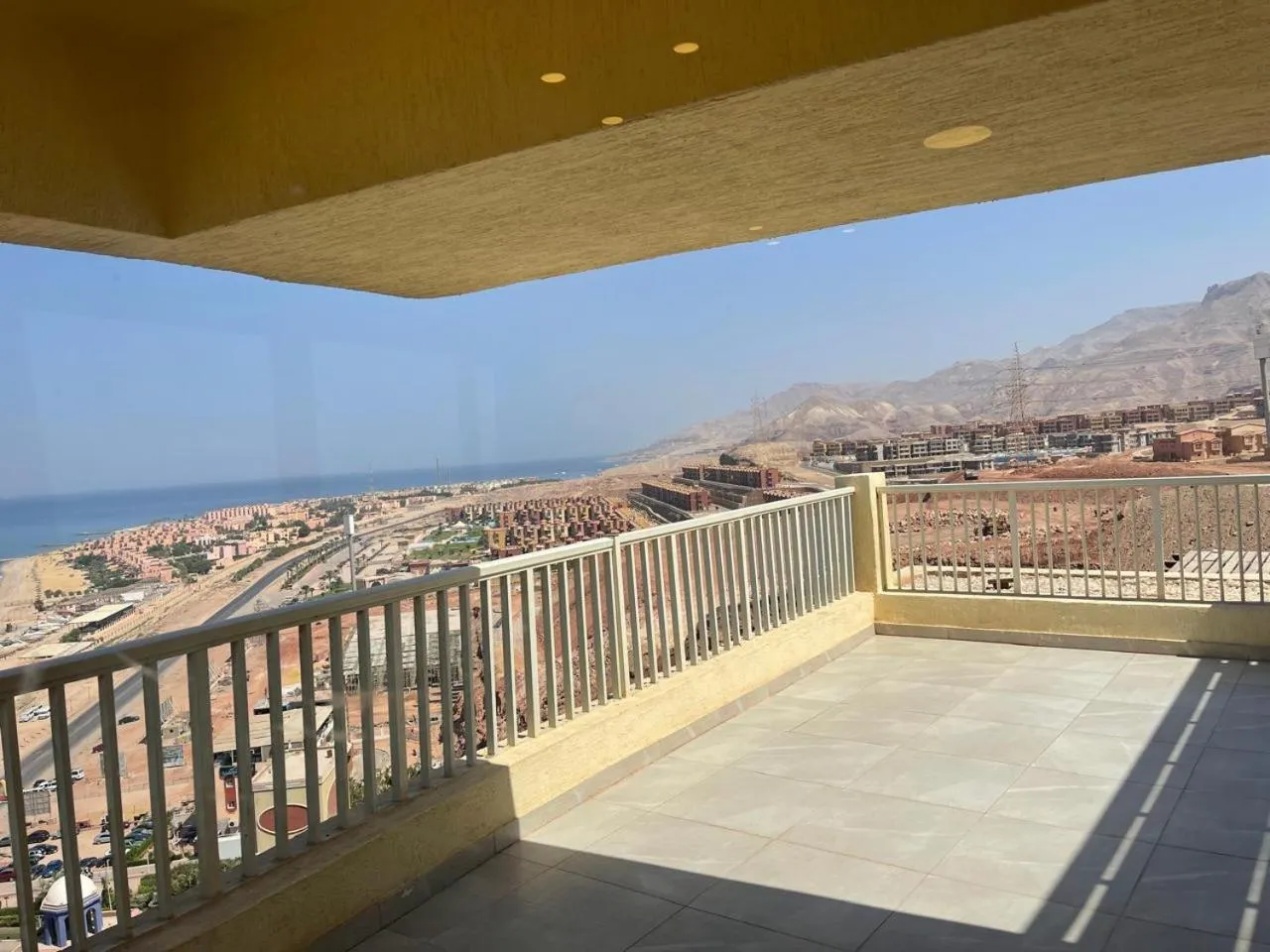 Amazing sea view Penthouse Apartment in Pyramids Porto El-Sokhna