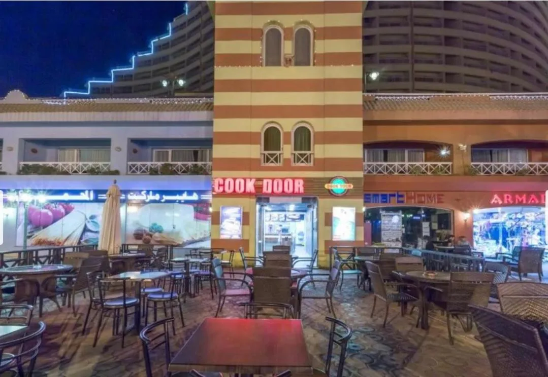 Amazing sea view Penthouse Apartment in Pyramids Porto El-Sokhna