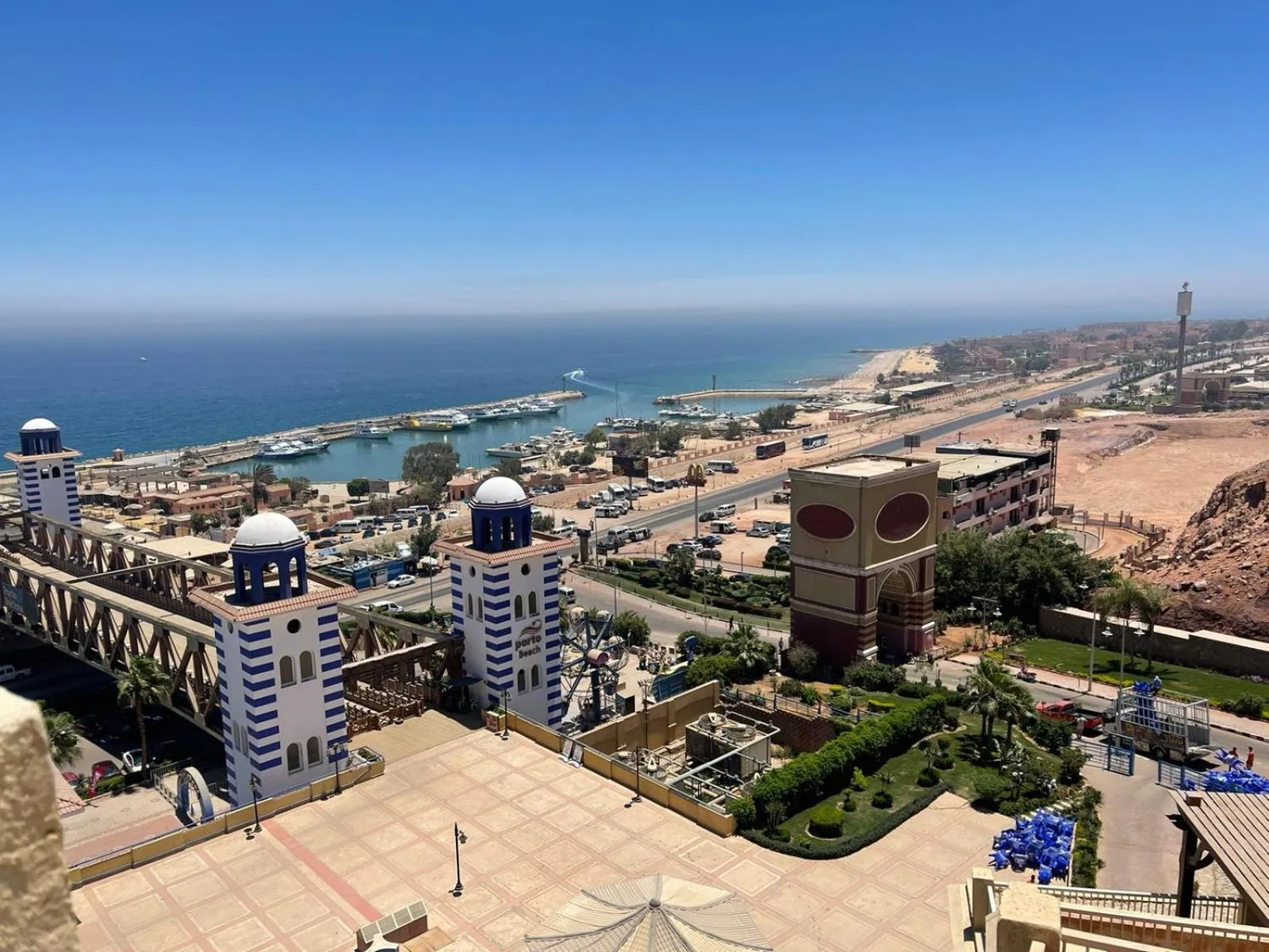 Amazing sea view Penthouse Apartment in Pyramids Porto El-Sokhna