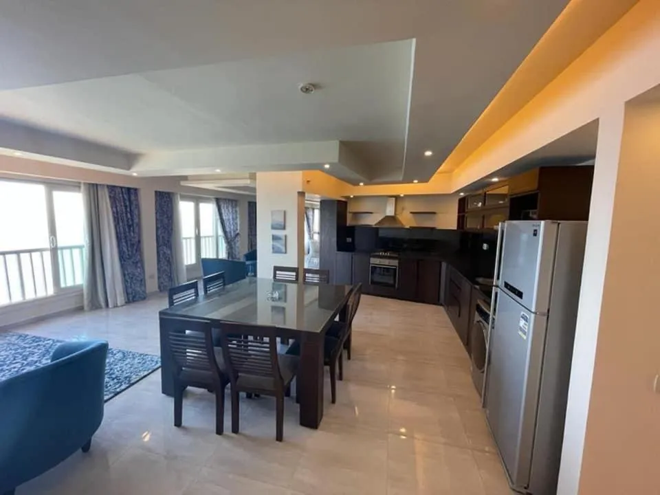 Amazing sea view Penthouse Apartment in Pyramids Porto El-Sokhna