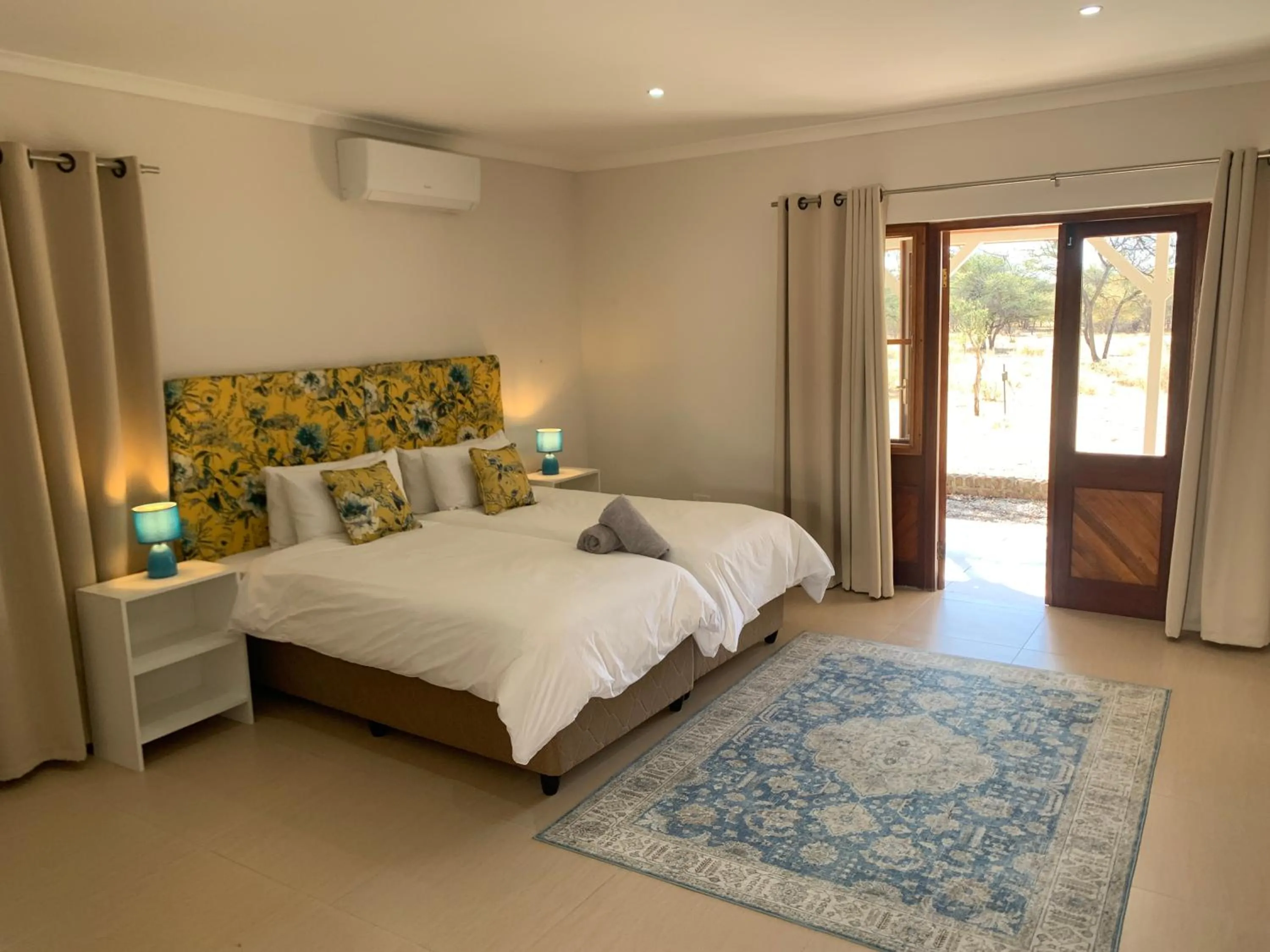 Bedroom, Bed in Otjibamba Lodge