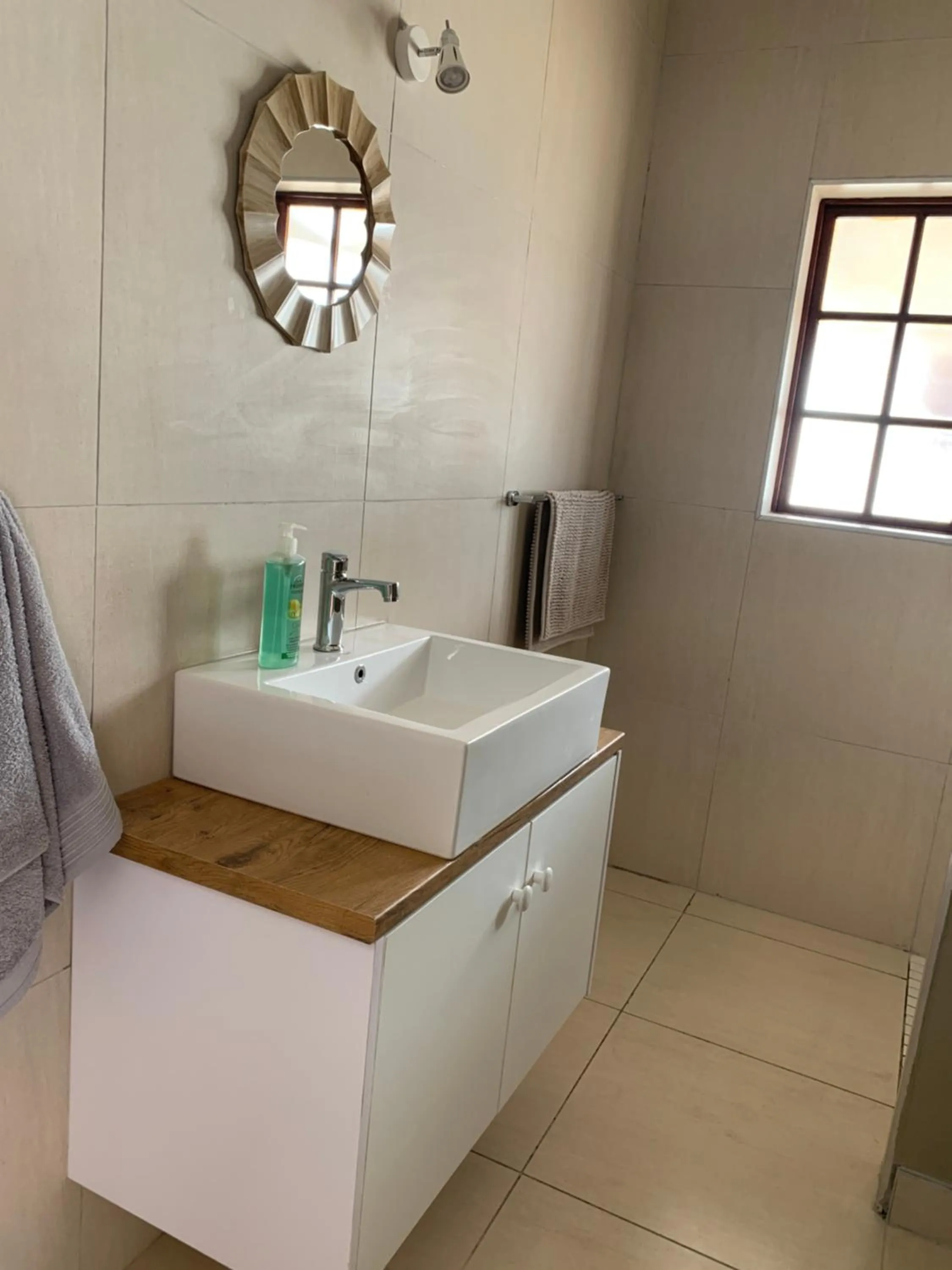 Bathroom in Otjibamba Lodge