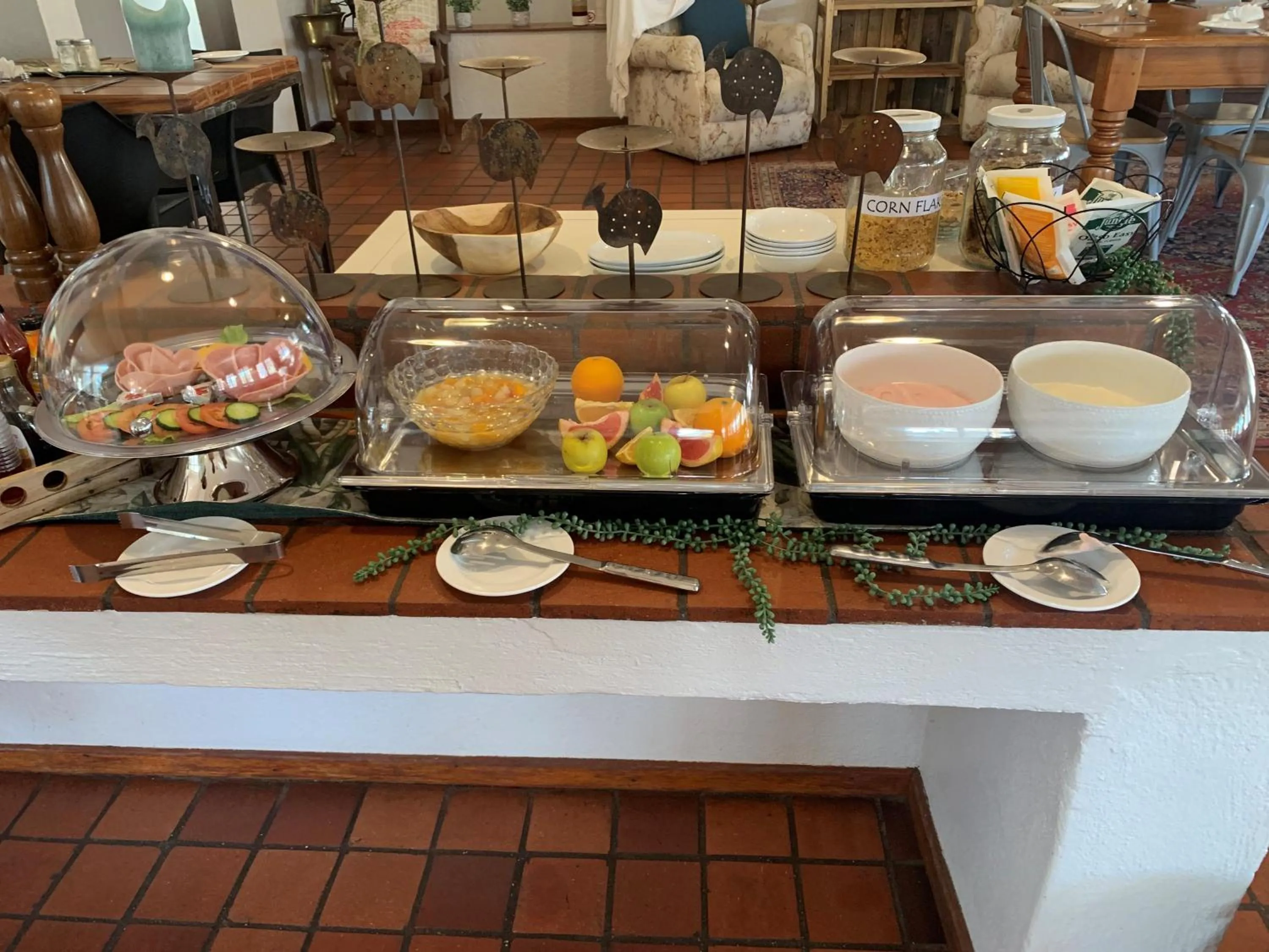 Breakfast in Otjibamba Lodge