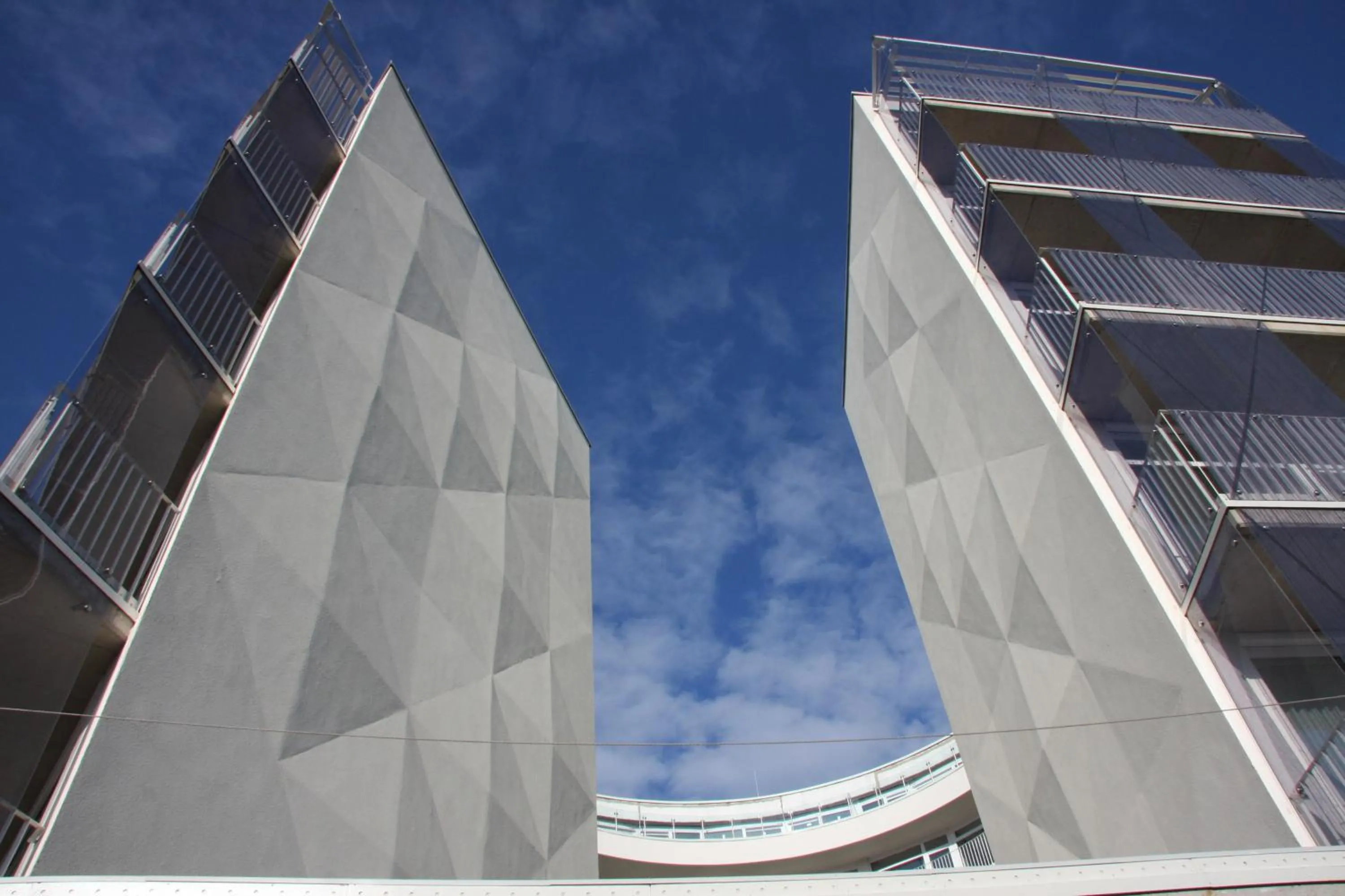 Property building in Parizs Garden Apartments