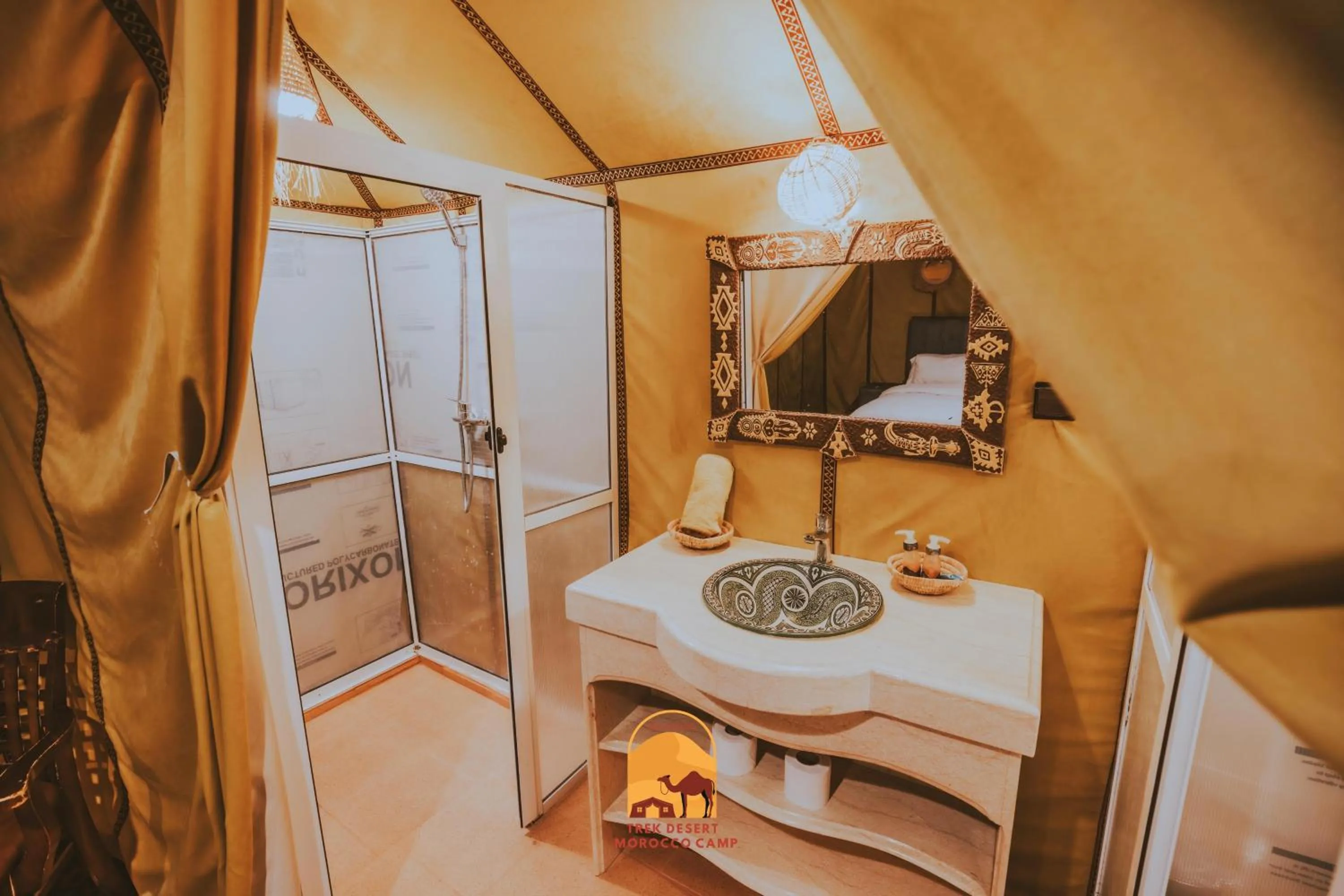 Bathroom, Bed in Trek desert Morocco Sarl