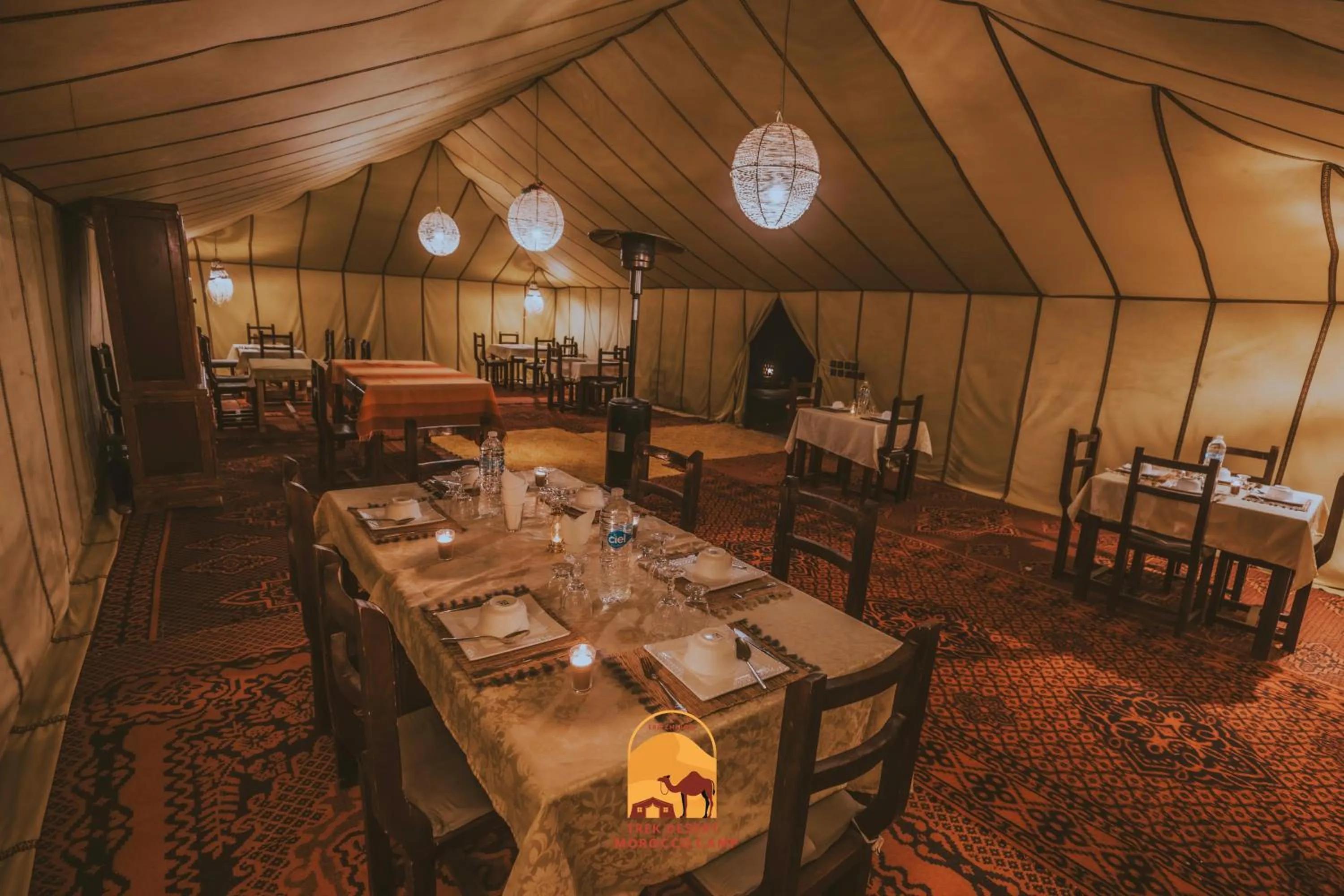 Restaurant/places to eat in Trek desert Morocco Sarl